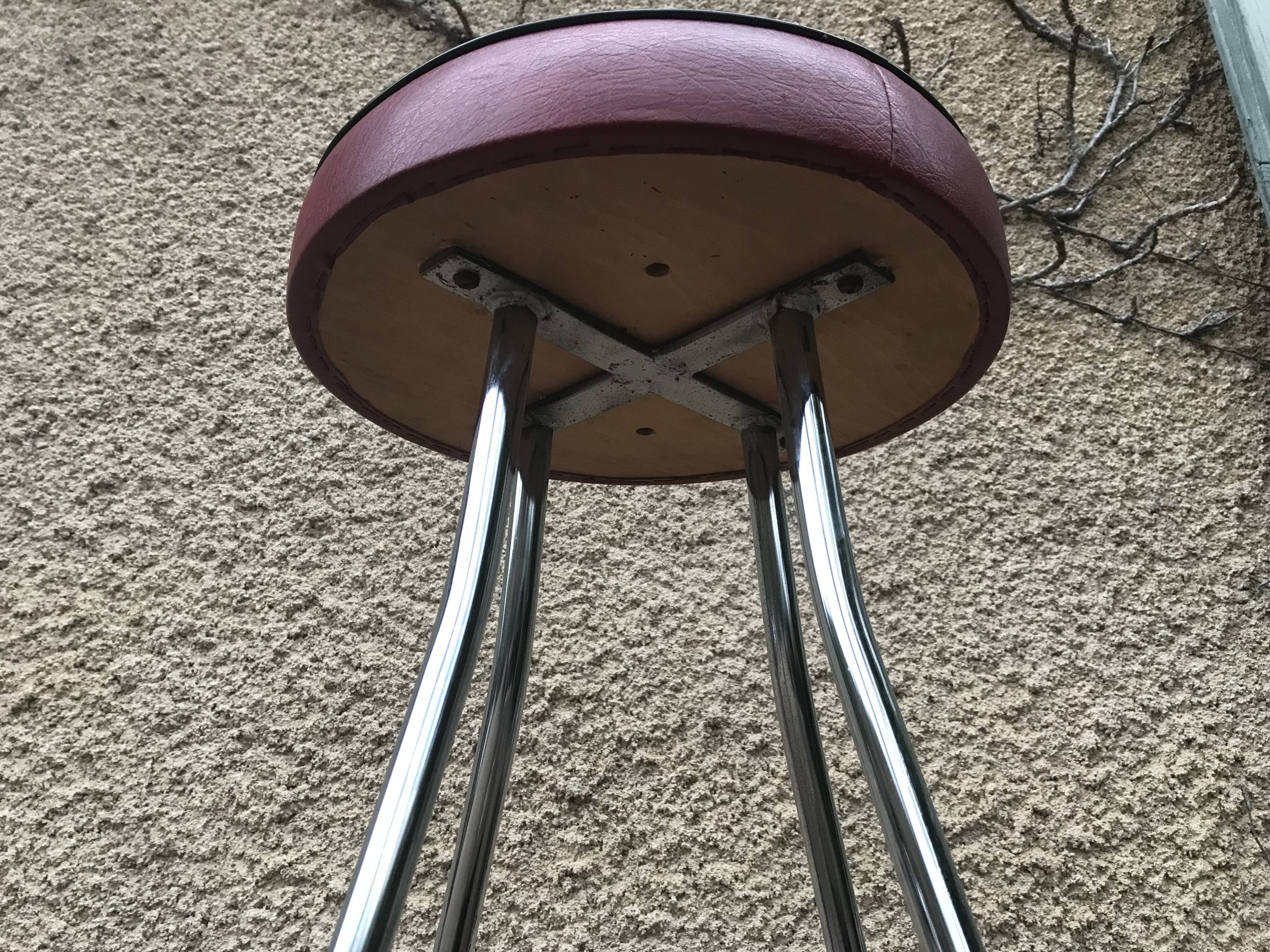 Set of 3 vintage bar stools 1960-1980