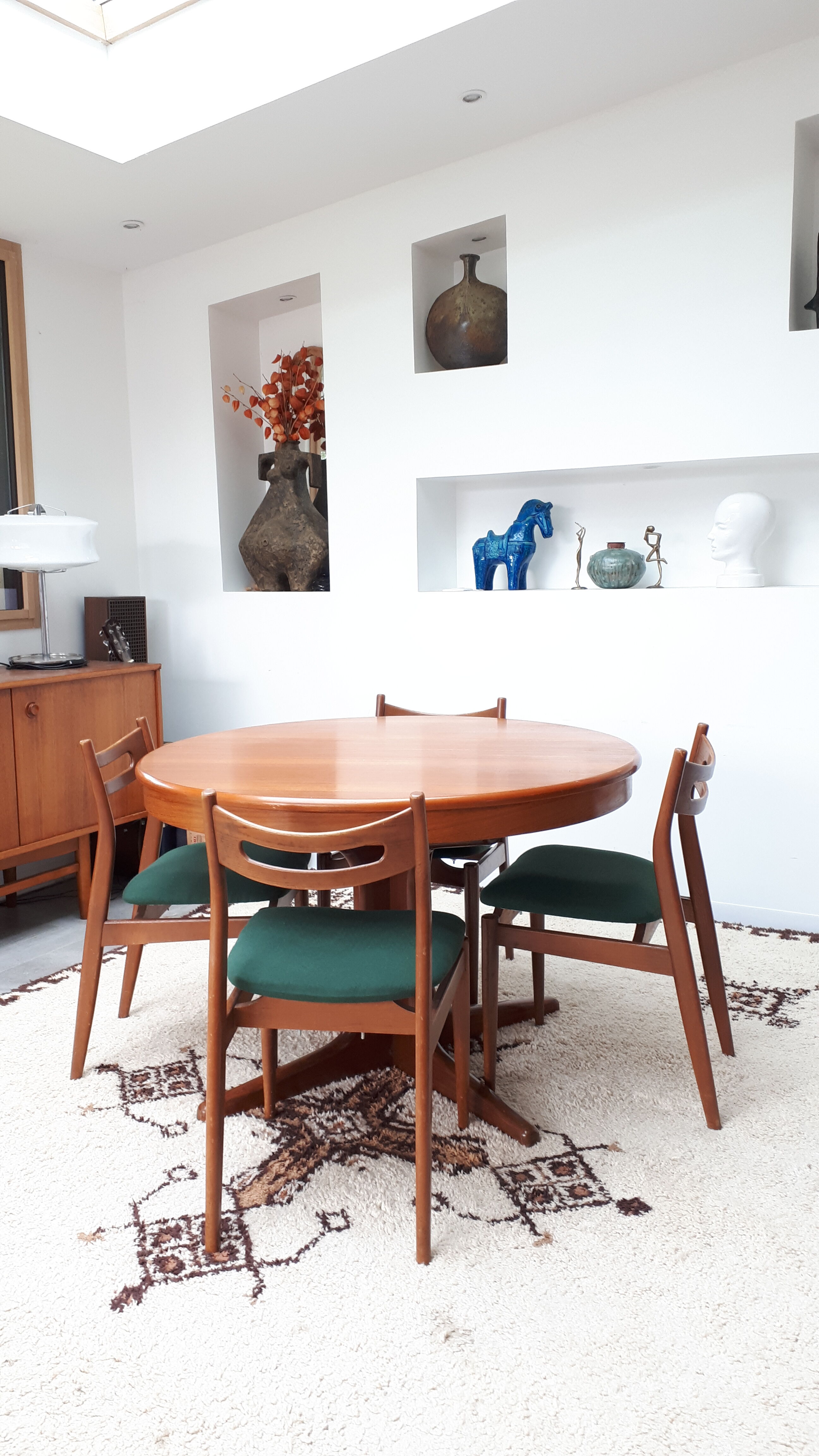 Table style scandinave en teck années 60 Baumann