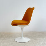 Tulip chair by Eero Saarinen Knoll international 1970