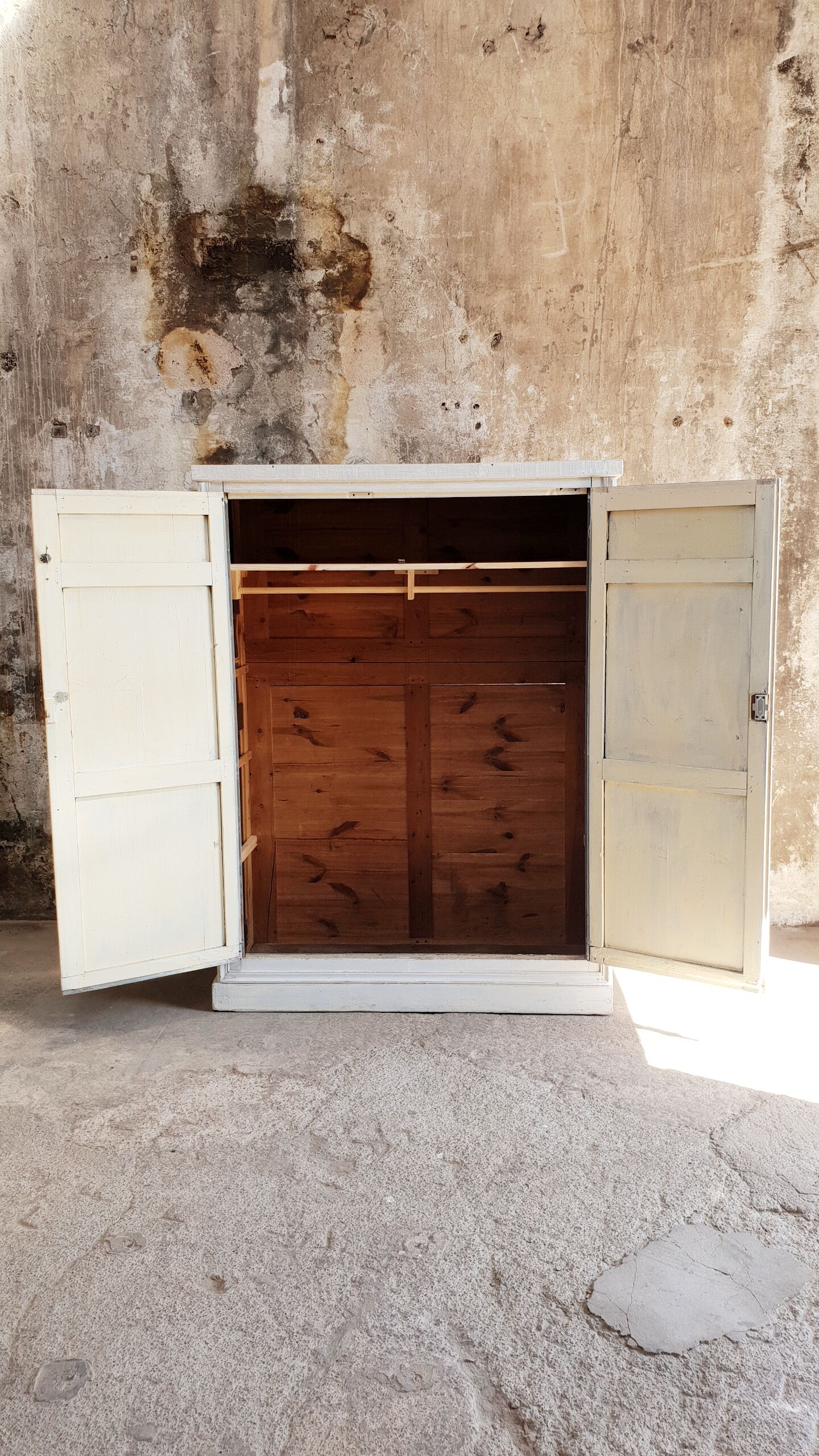 Armoire ancienne