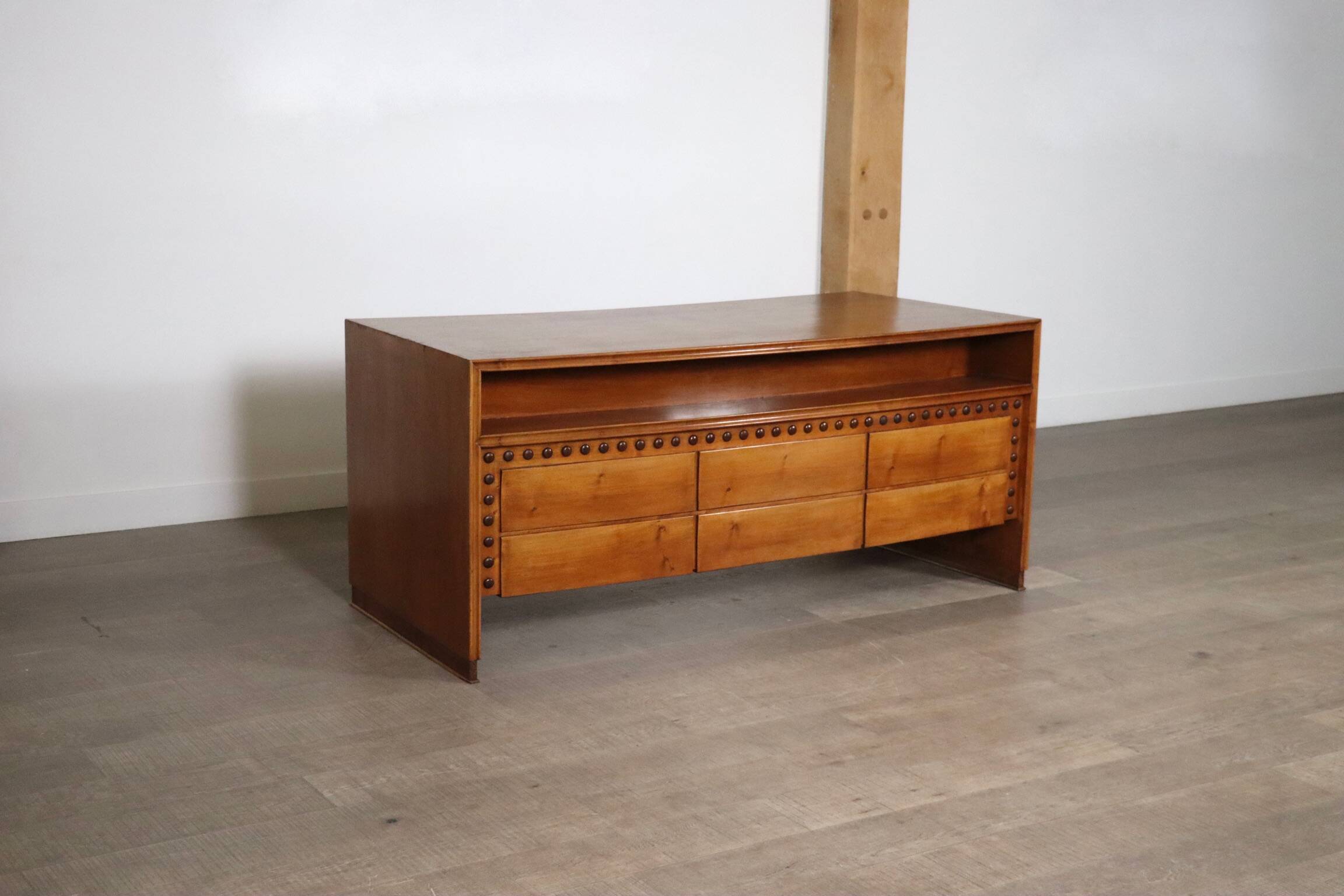 Curved Directors desk in walnut, Italy 1940s