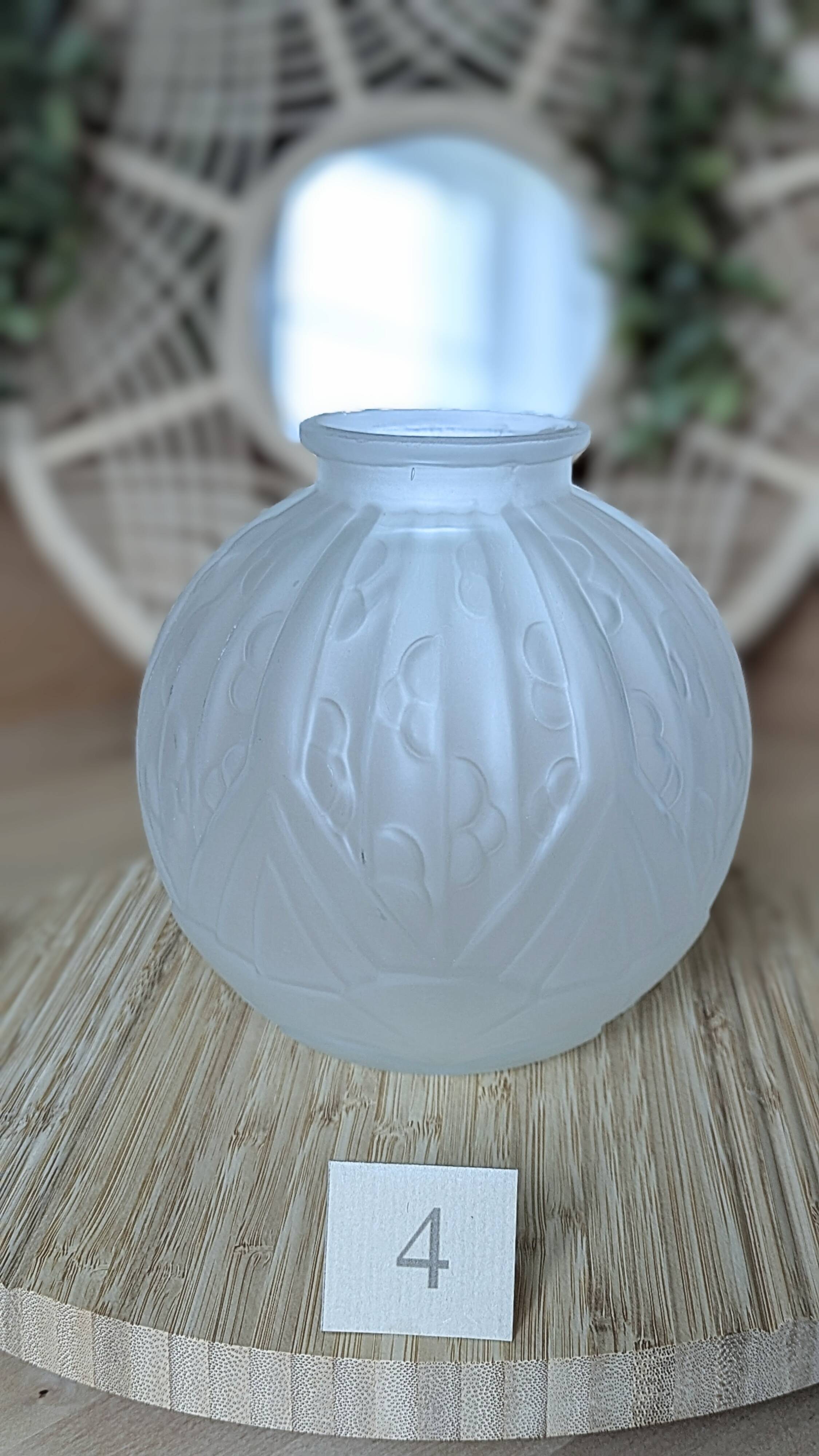 Art Nouveau round vase (D-0046)