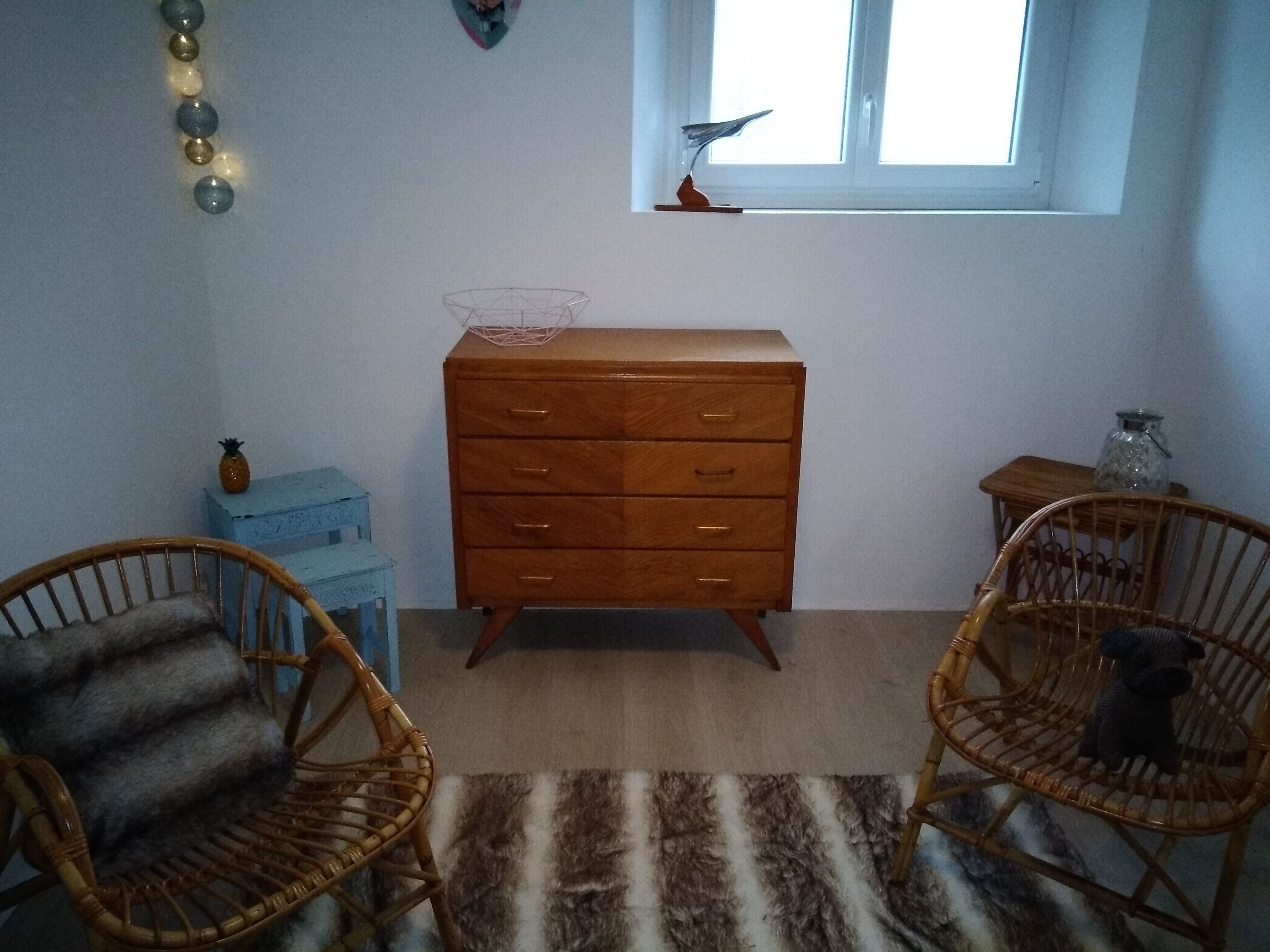 Dresser Scandinavian foot compass