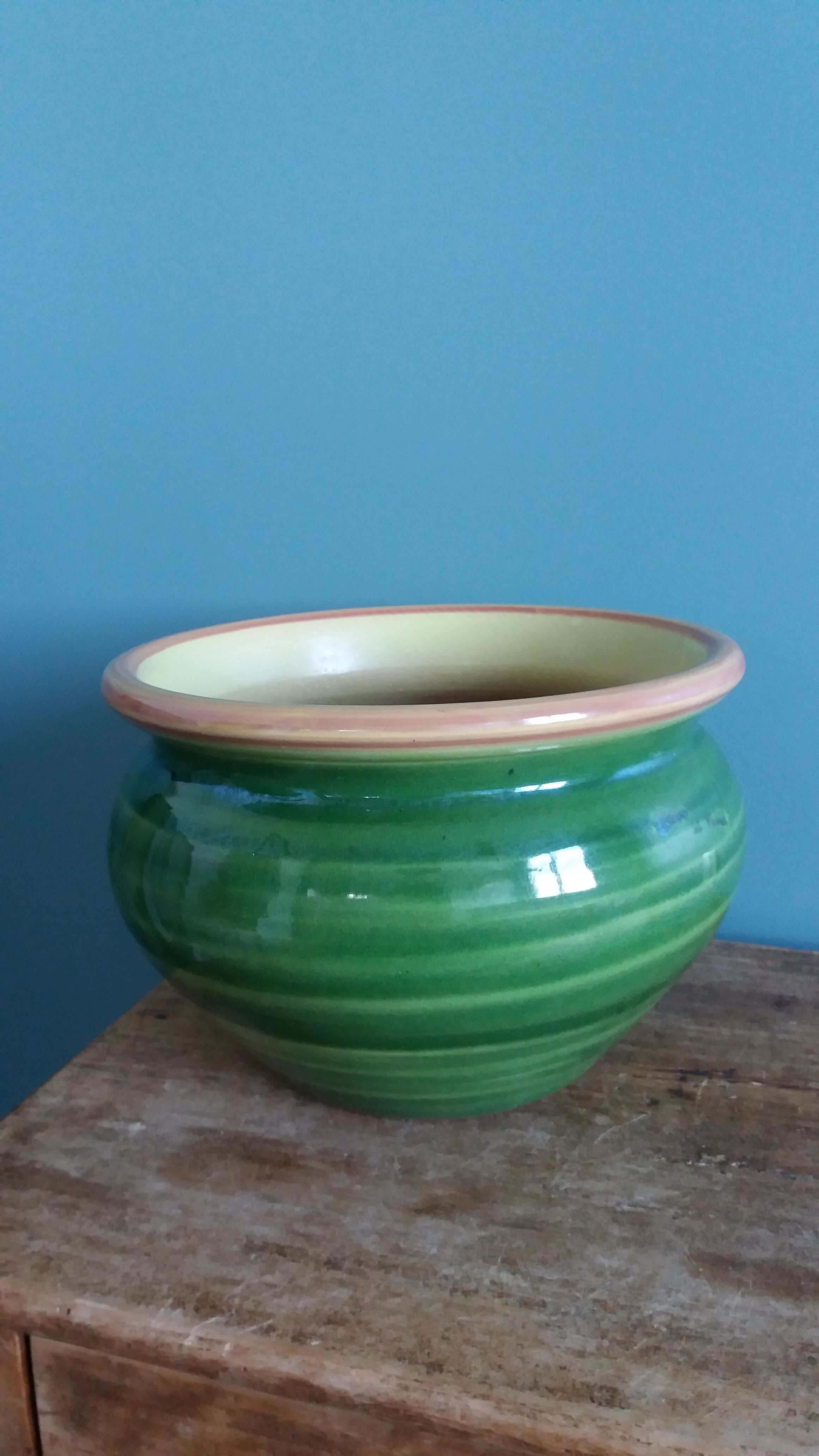 Glazed terracotta flower pot