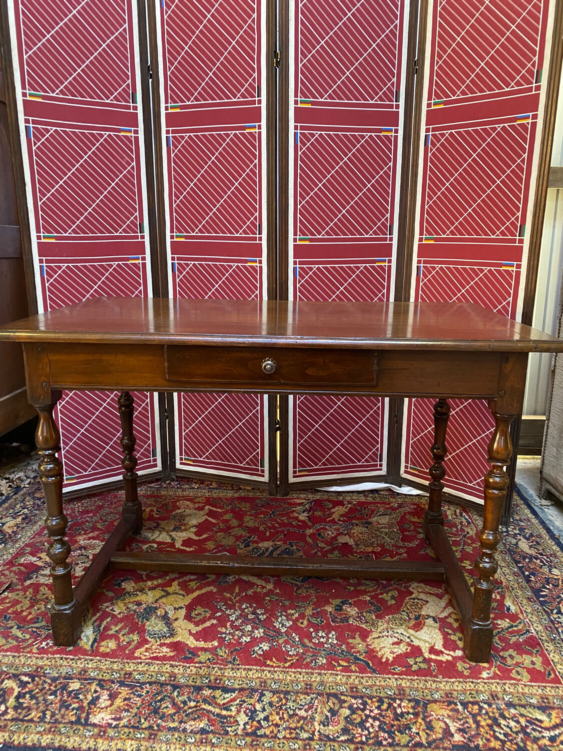 Solid wood desk pegged turned feet
