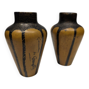 Paire de petits vases