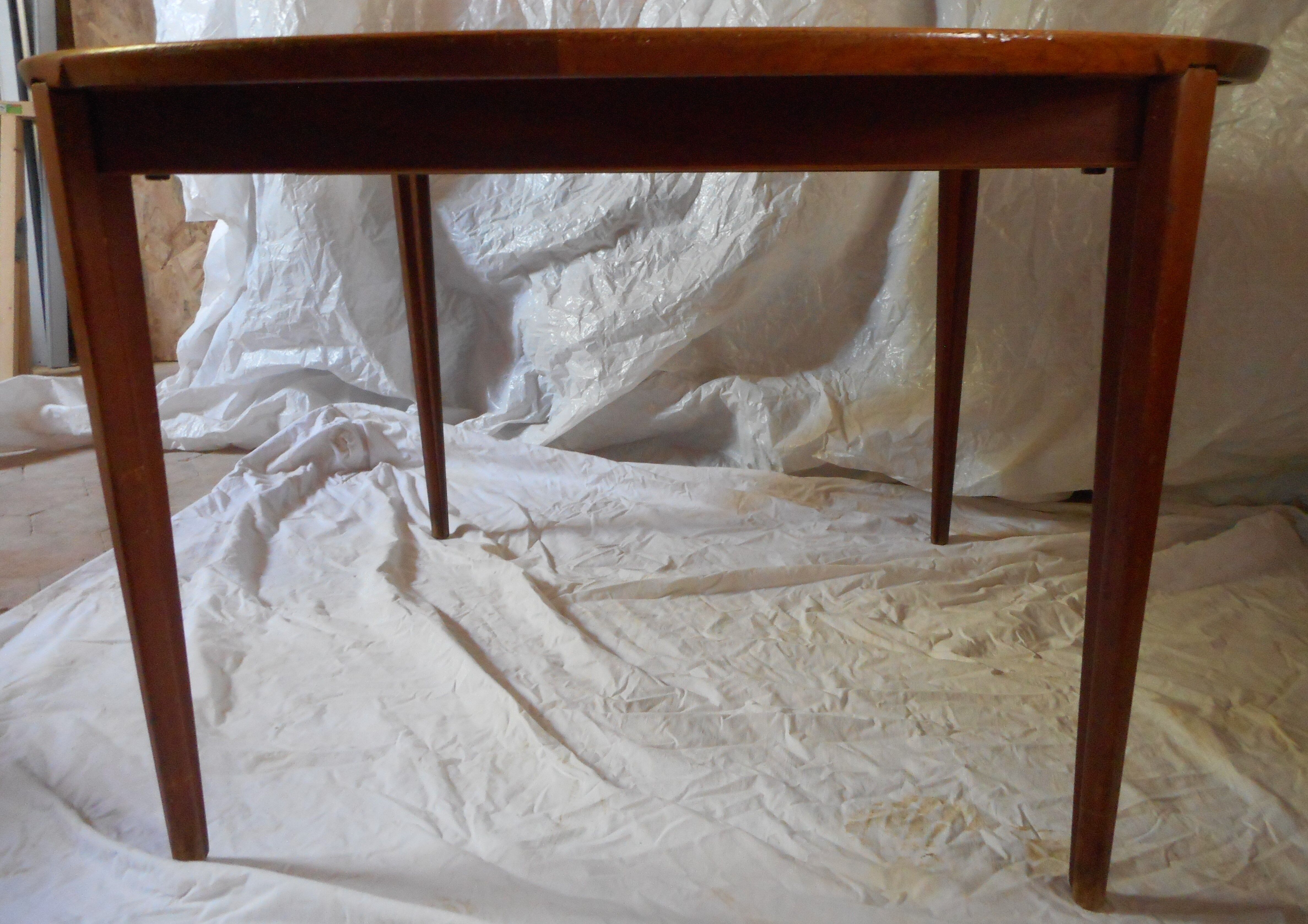 Round dining table in teak, Henry Rosengren Hansen