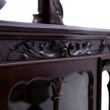 Vitrine, Europe du Nord, vers 1910.