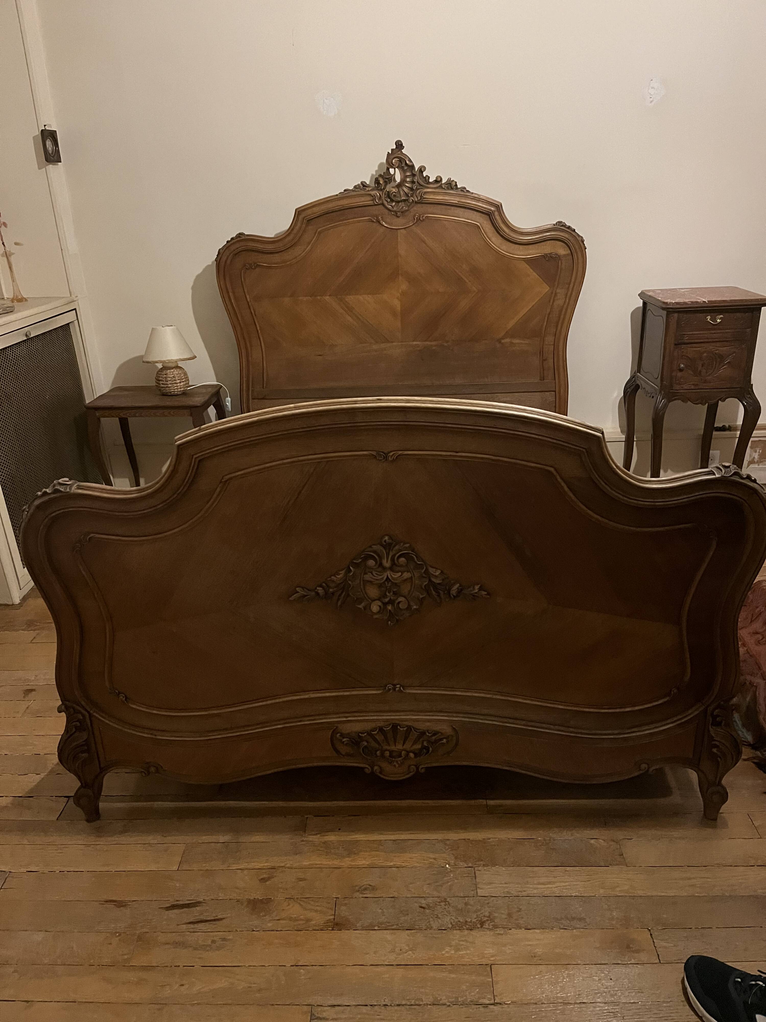 160x190 Louis XV Provençal wooden bed
