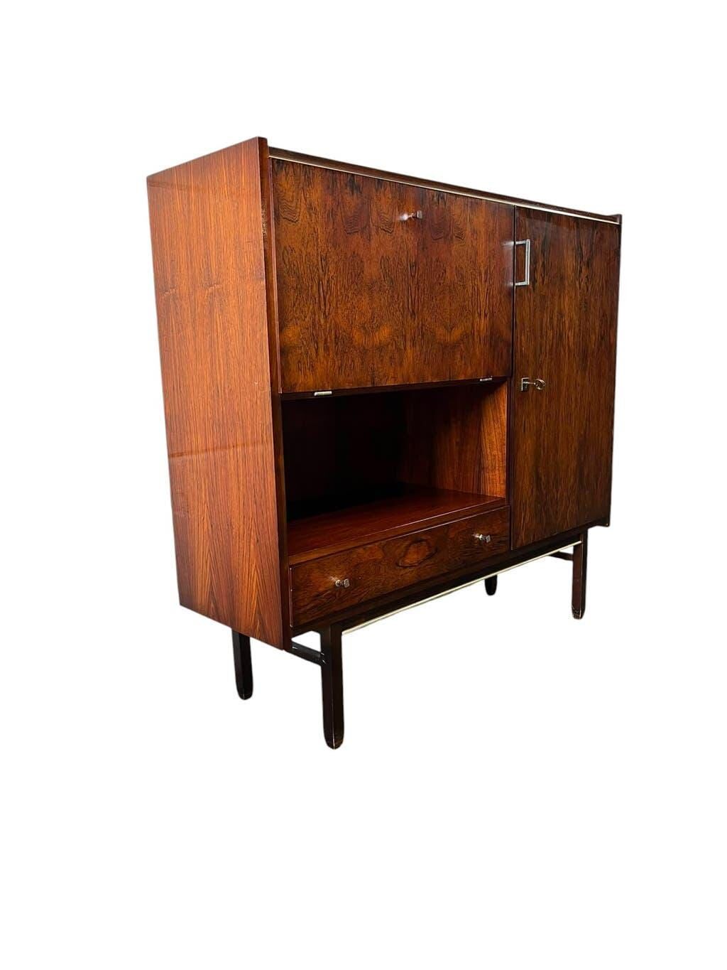 Buffet vintage en palissandre / meuble bar