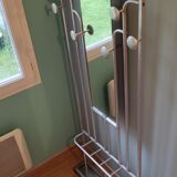 Aluminium coat holder