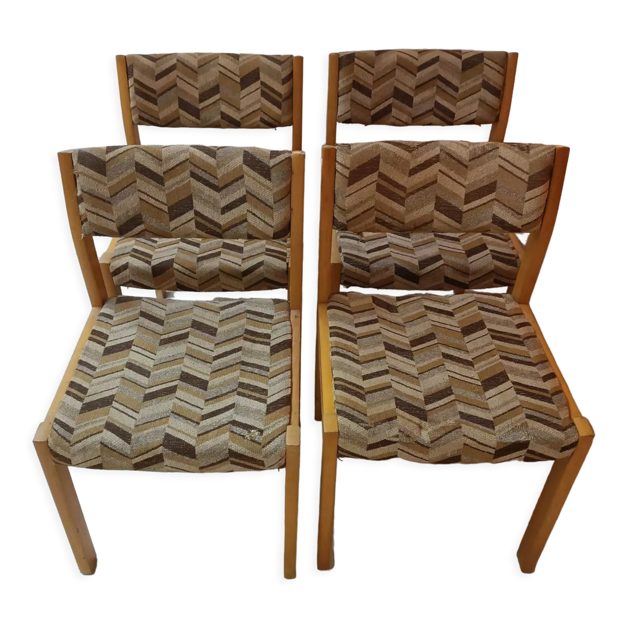 Lots of 4 vintage wooden chairs