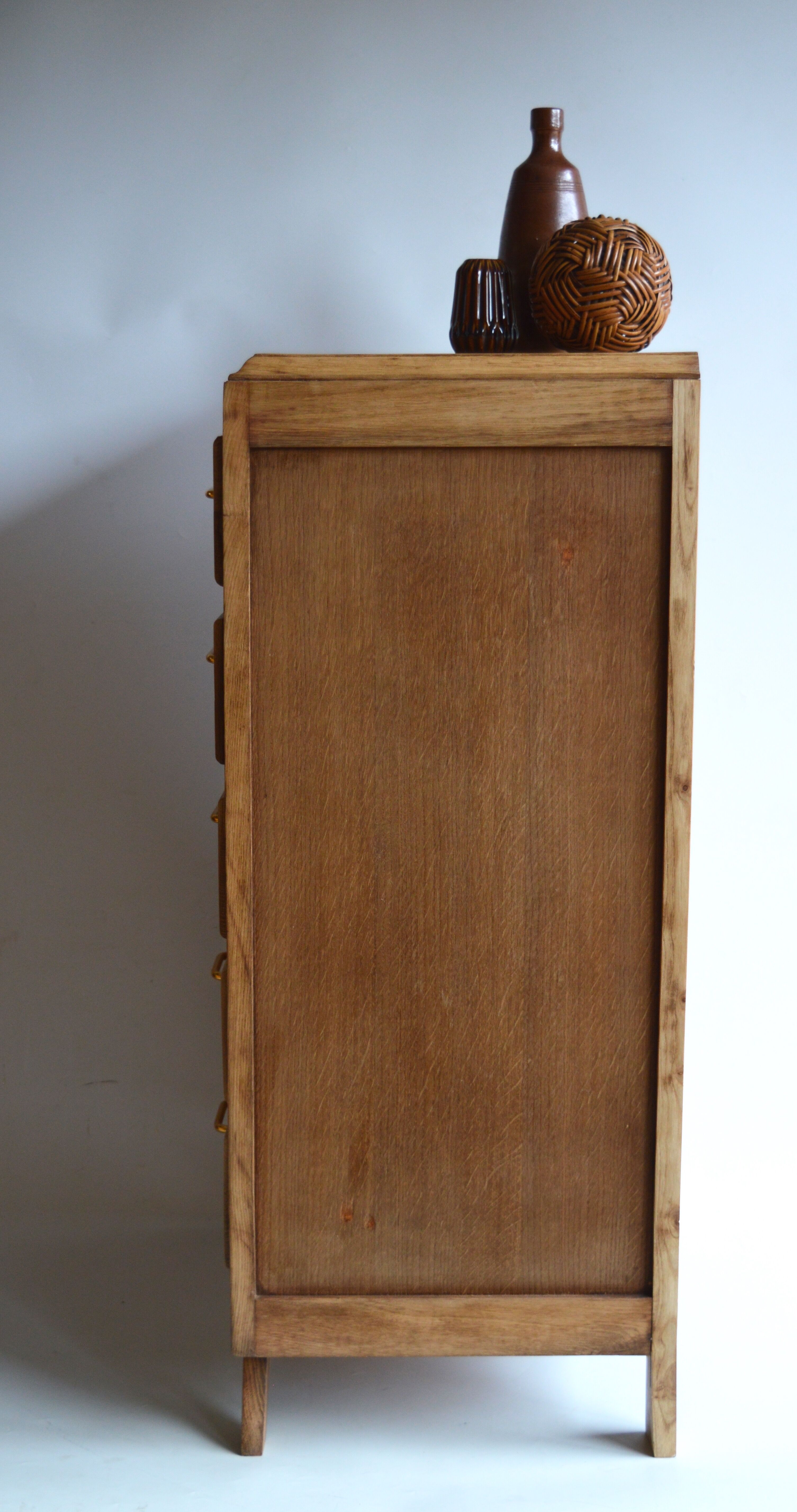 Chiffonier