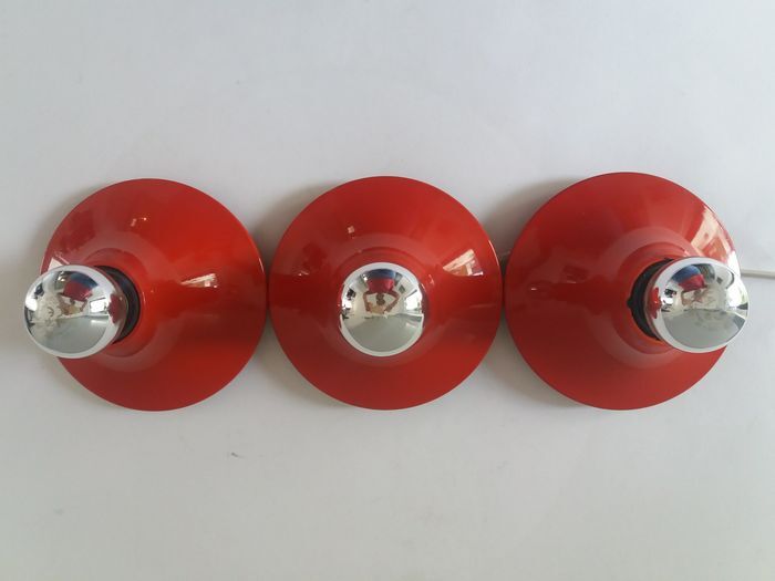 Three artemide "Teti" vico Magistretti sconces