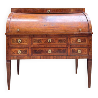 Bureau cylindre en placage de noyer d’époque Louis XVI, XVIIIème siècle