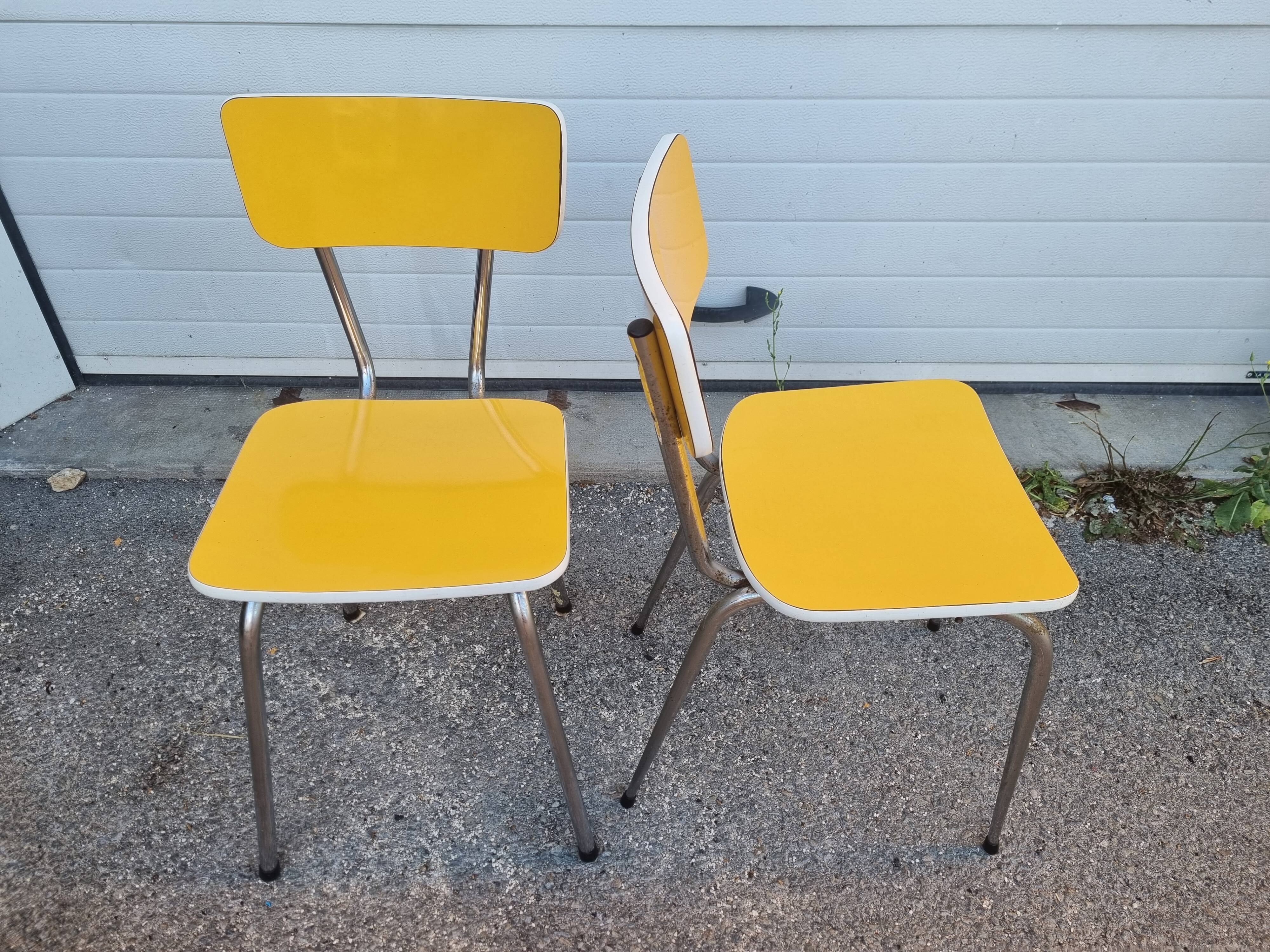 4 chairs formica pop yellow 1970