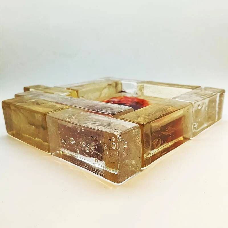 1950s rare large ashtray / sculpture in hand-blown artistic Murano glass attributed to Toni Zuccheri.