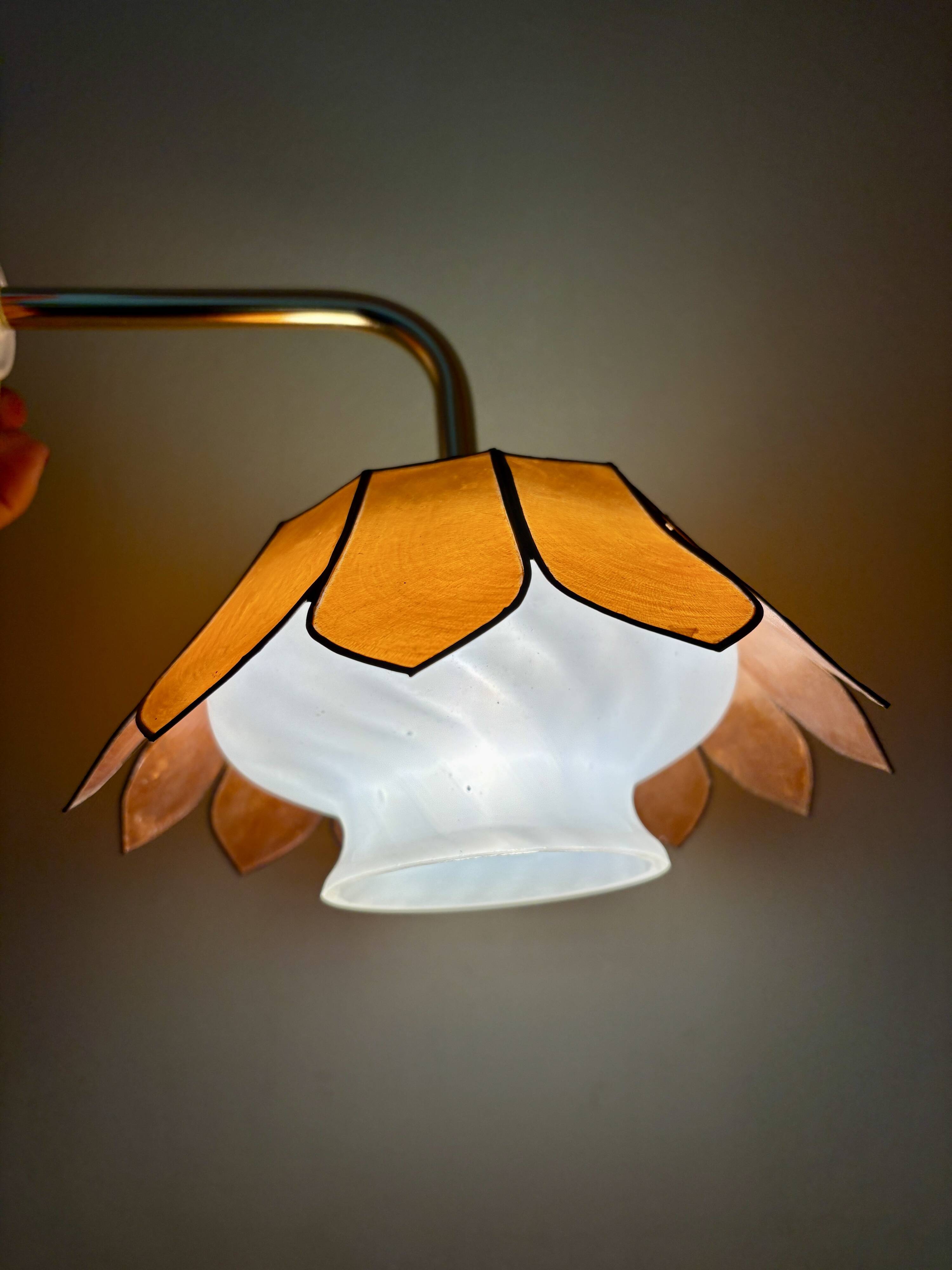 Vintage angled wall lamp with mother-of-pearl lampshade and vintage tulip in white glass