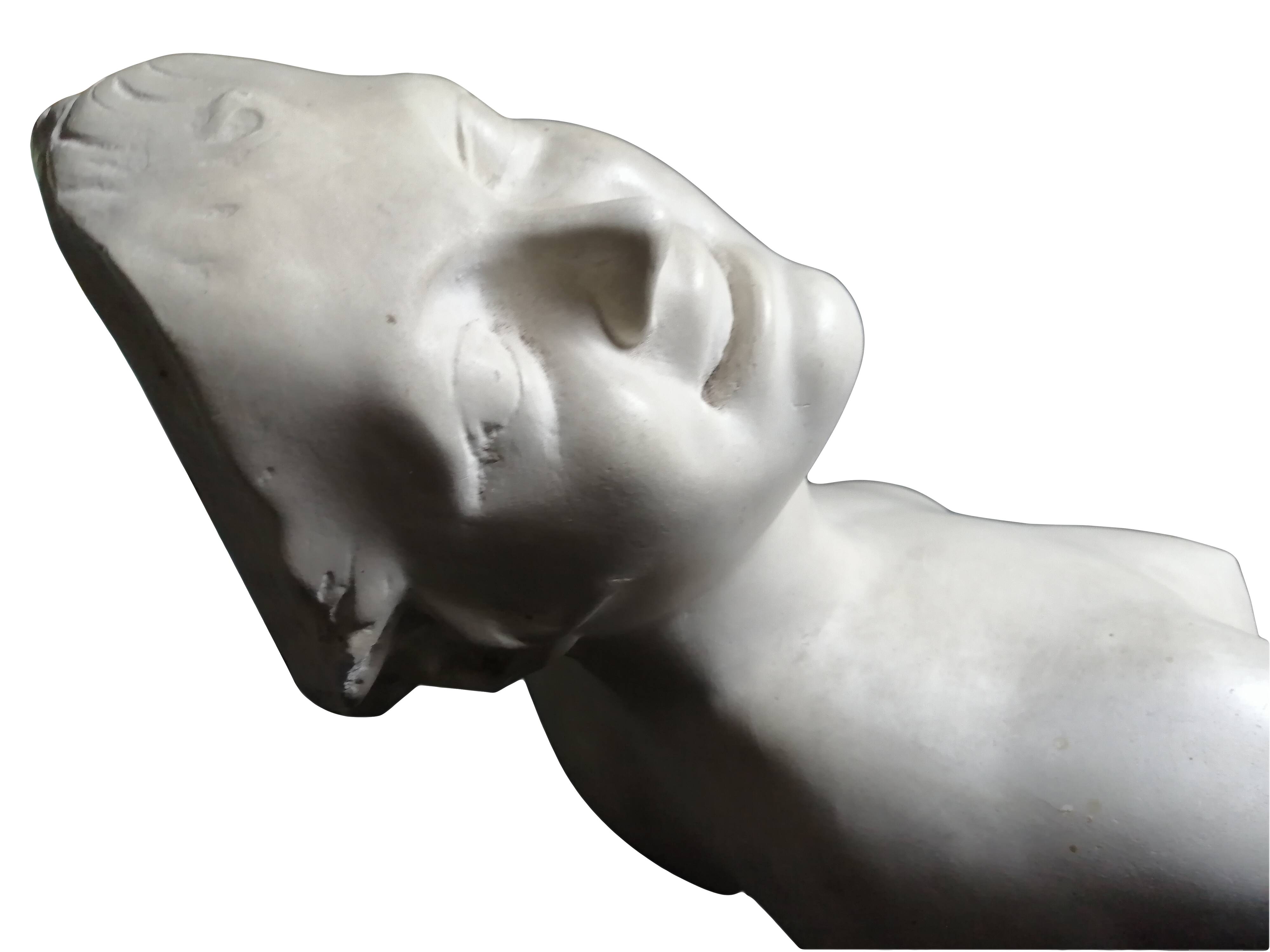 Buste en plâtre "Femme riant" 50 cm de hauteur