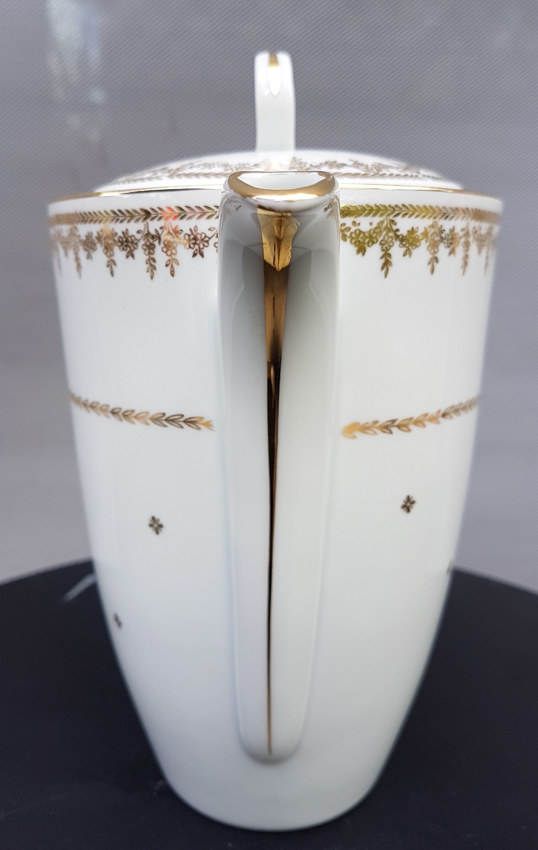 CNP France luxury porcelain teapot