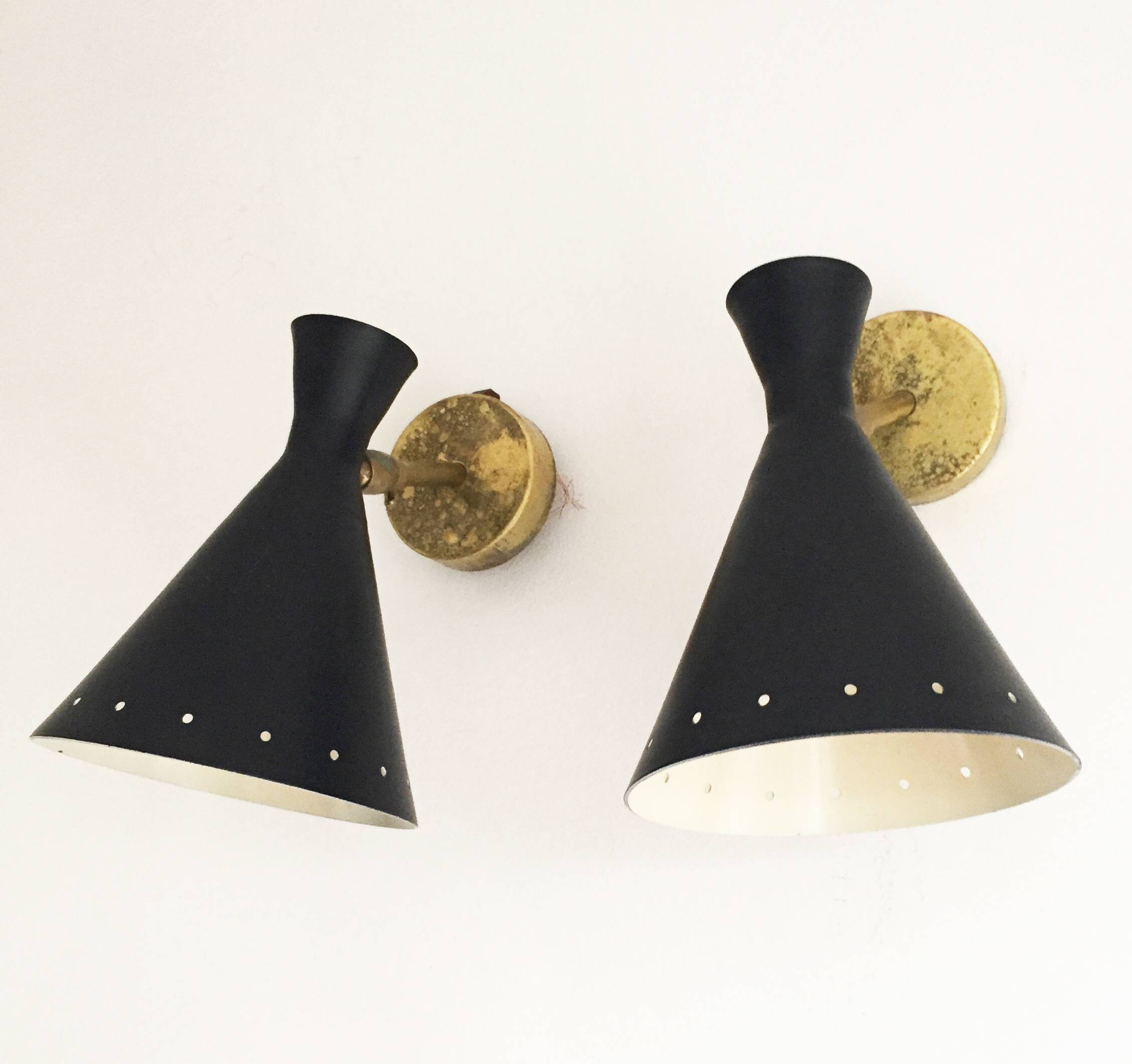 Set of three Italian wall lights in brass and lacquered iron, 1950s design