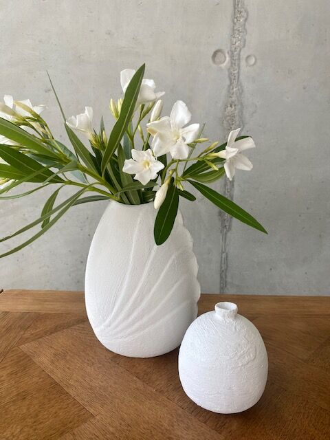 Bleached sandstone vase