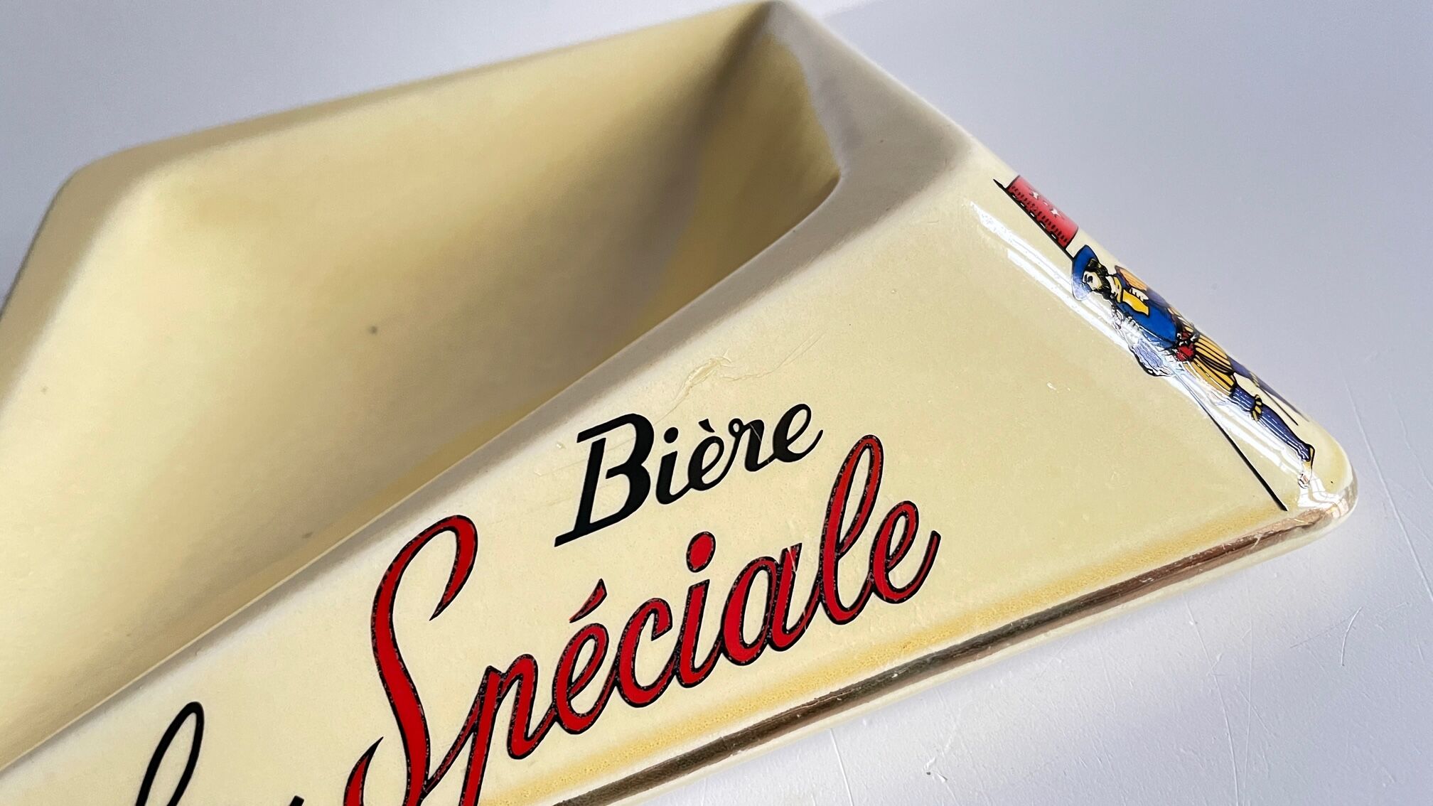 Vintage ceramic bistro ashtray