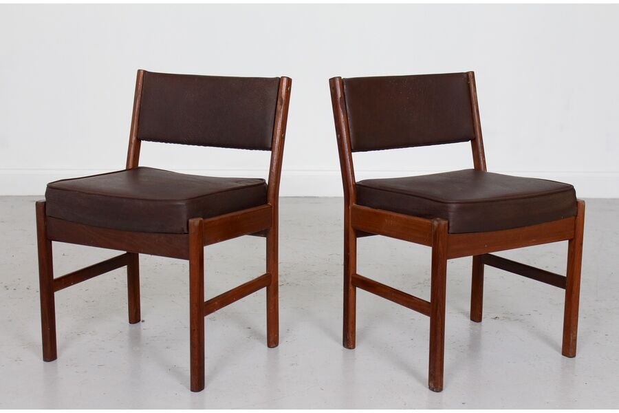 Lot of 24 chairs Scandinavian