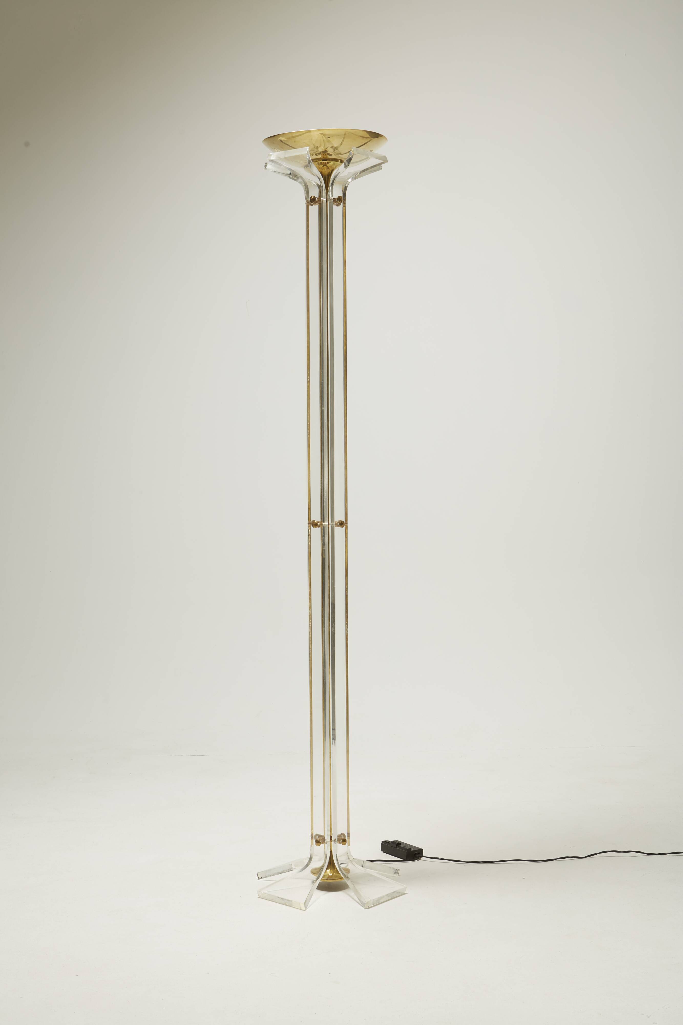 Brass and plexiglass floor lamp Hollywood regency 1970s
