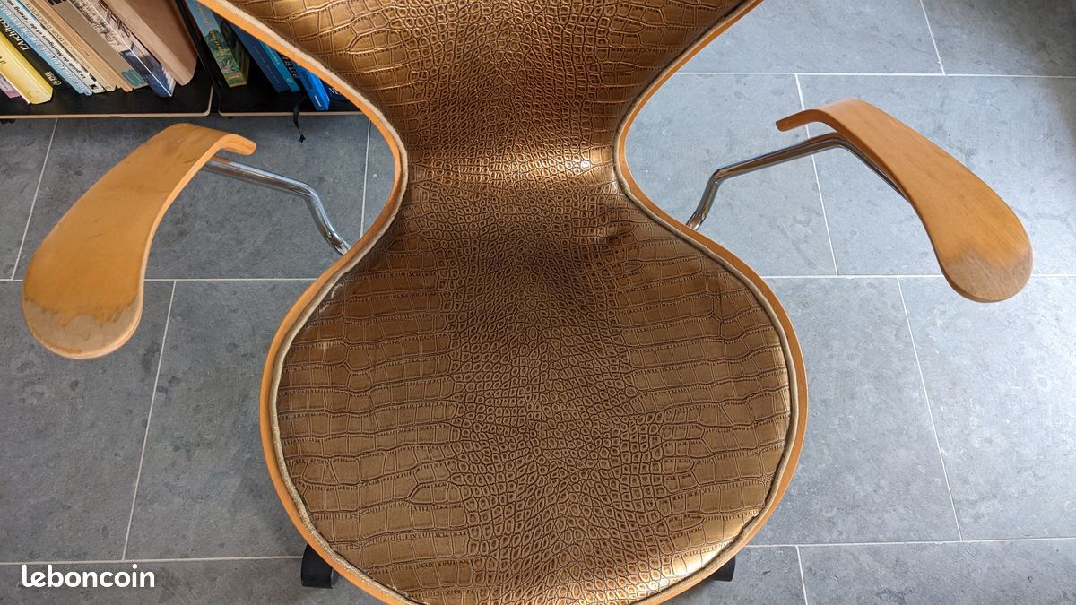 Arne Jacobsen roller chair for Fritz Hansen