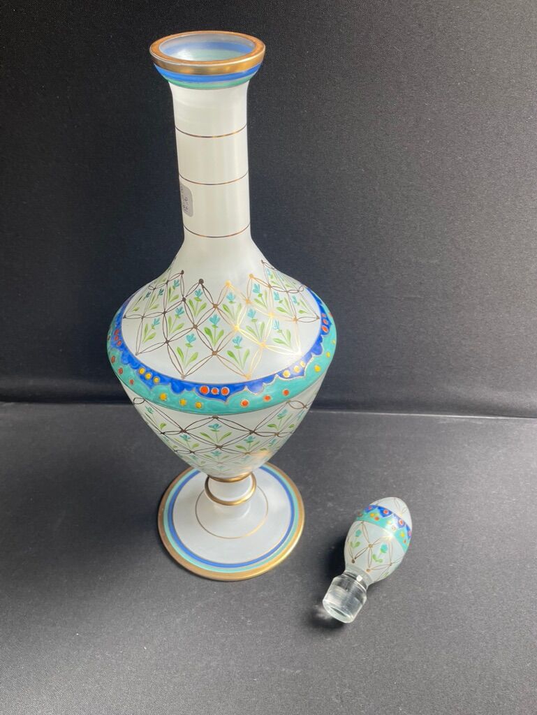 Large signed decanter - Hand decoration - XXth