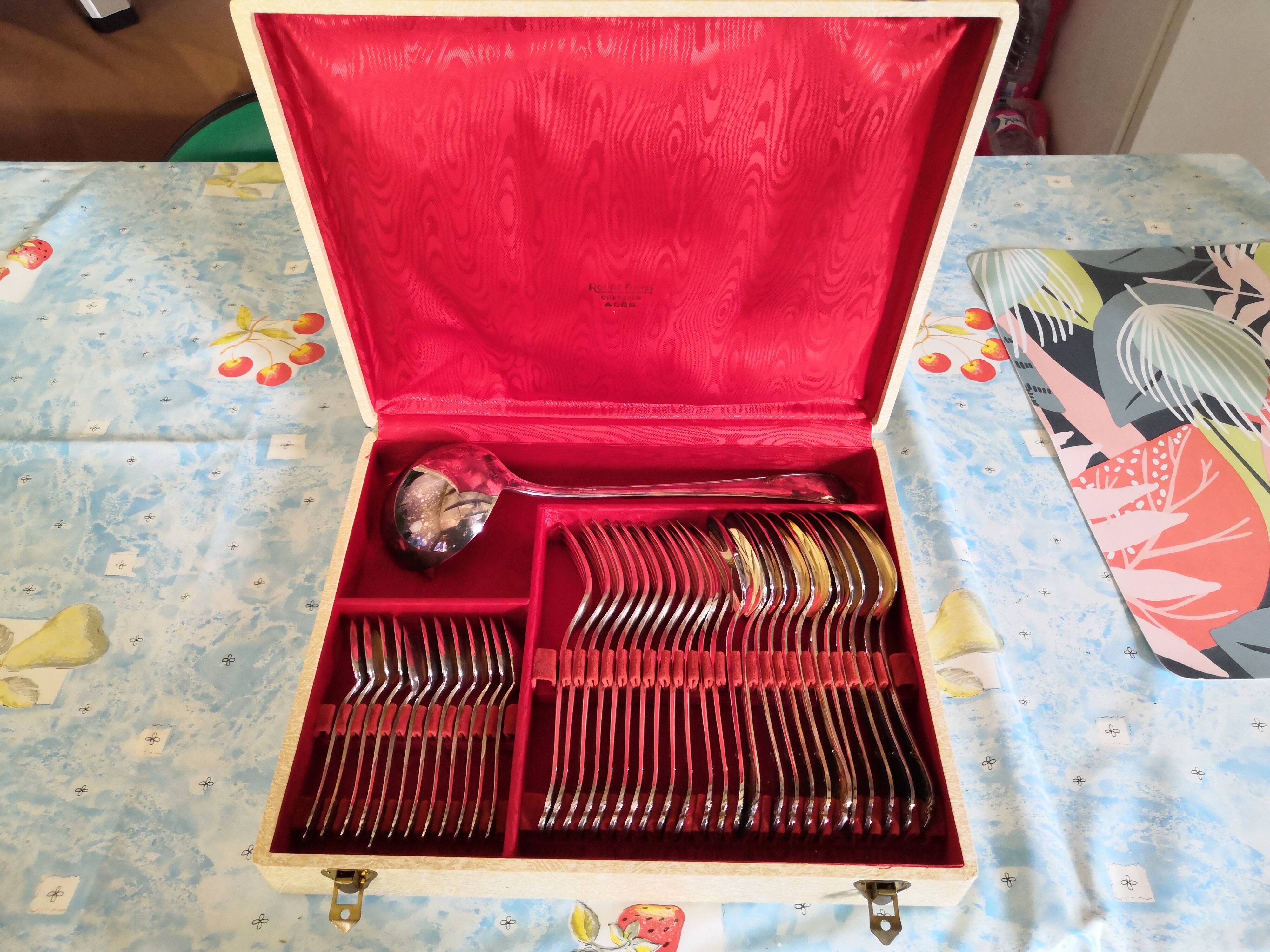 Fleuron (Christofle) silver plated cutlery set - 37 pieces/12 people Vintage 1970s