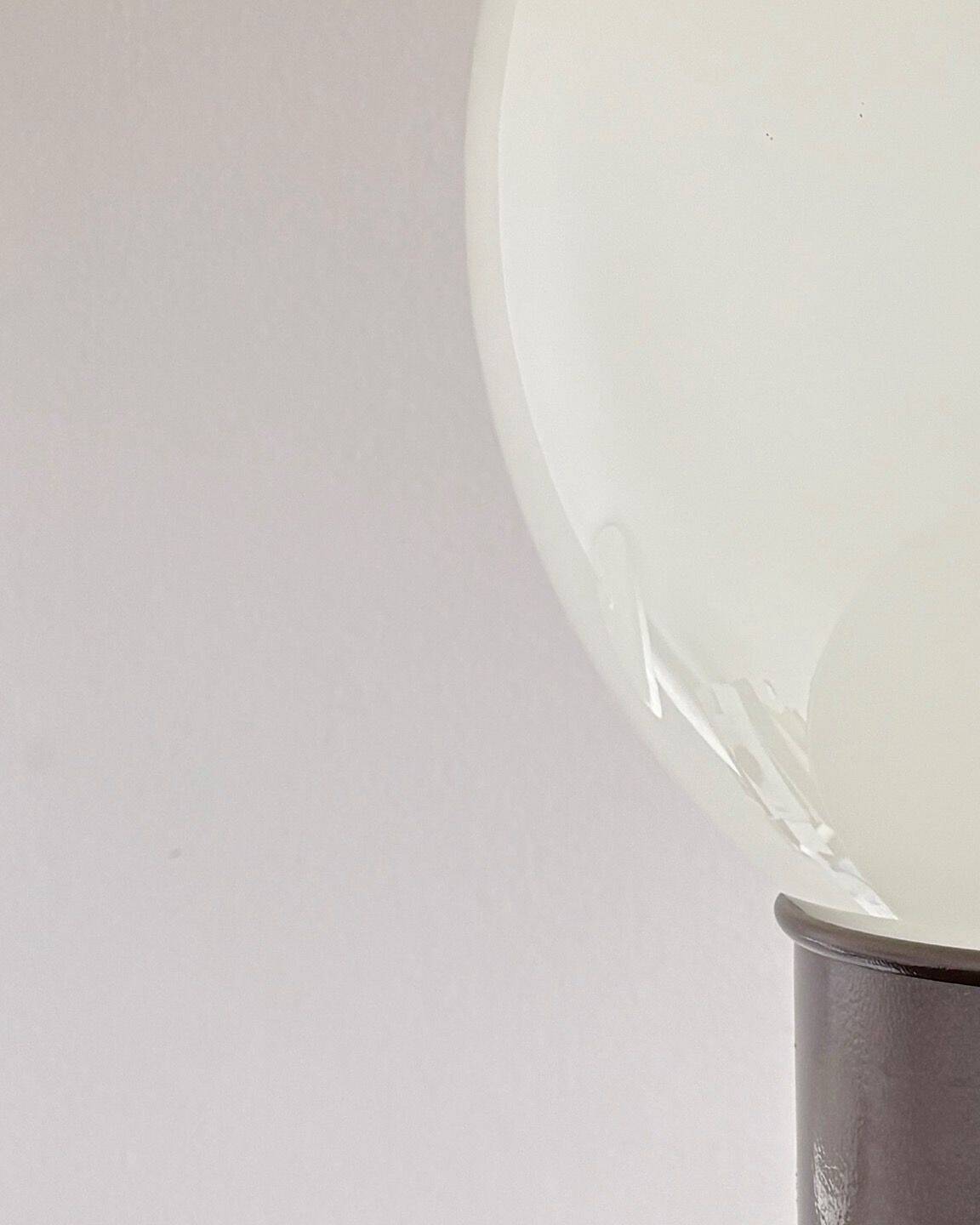 Mezzo Oracolo Lampada by Gae Aulenti by Artemide Design, Italia 1960