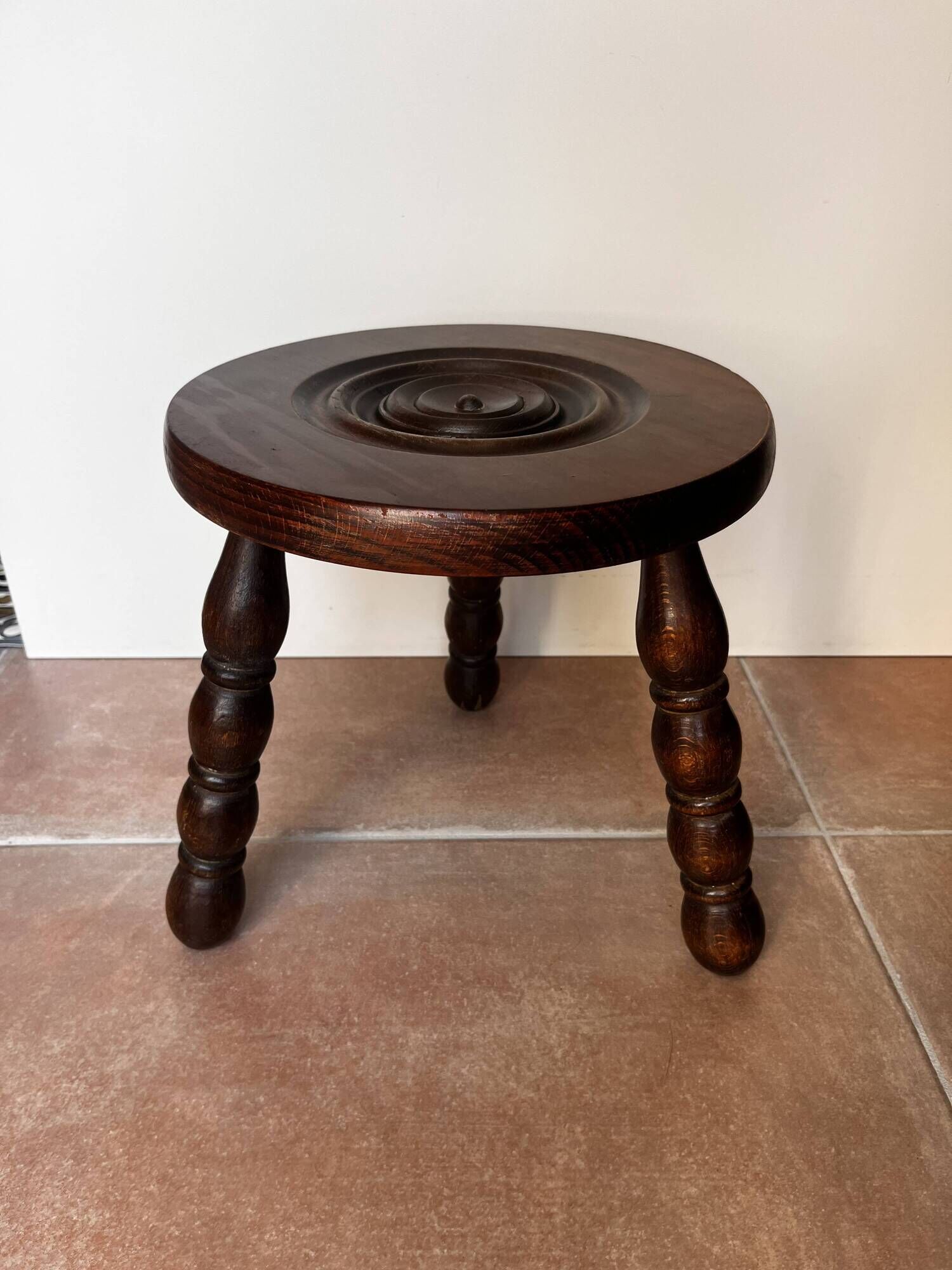 Tripod stool