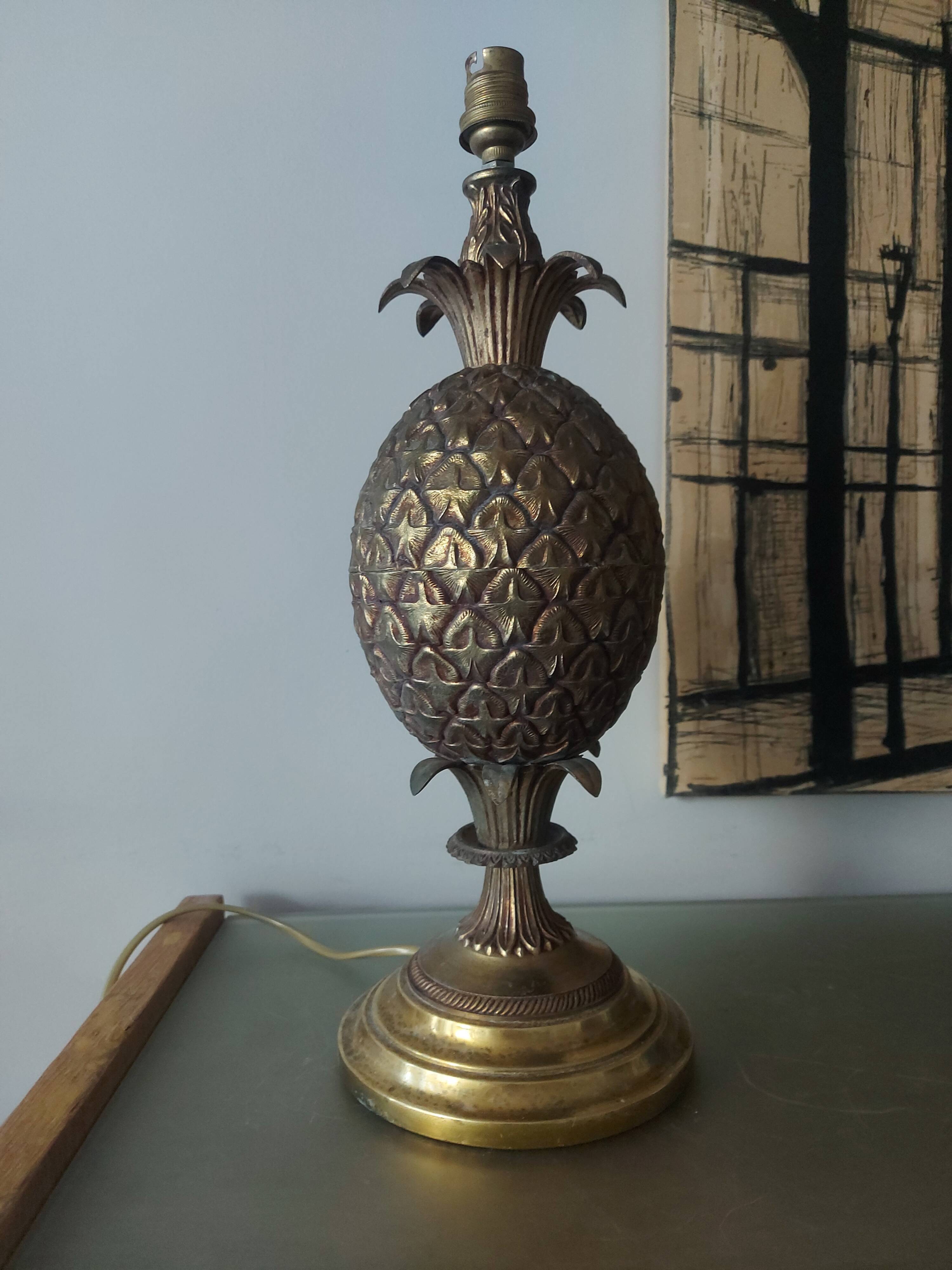 Pineapple lamp in golden brass