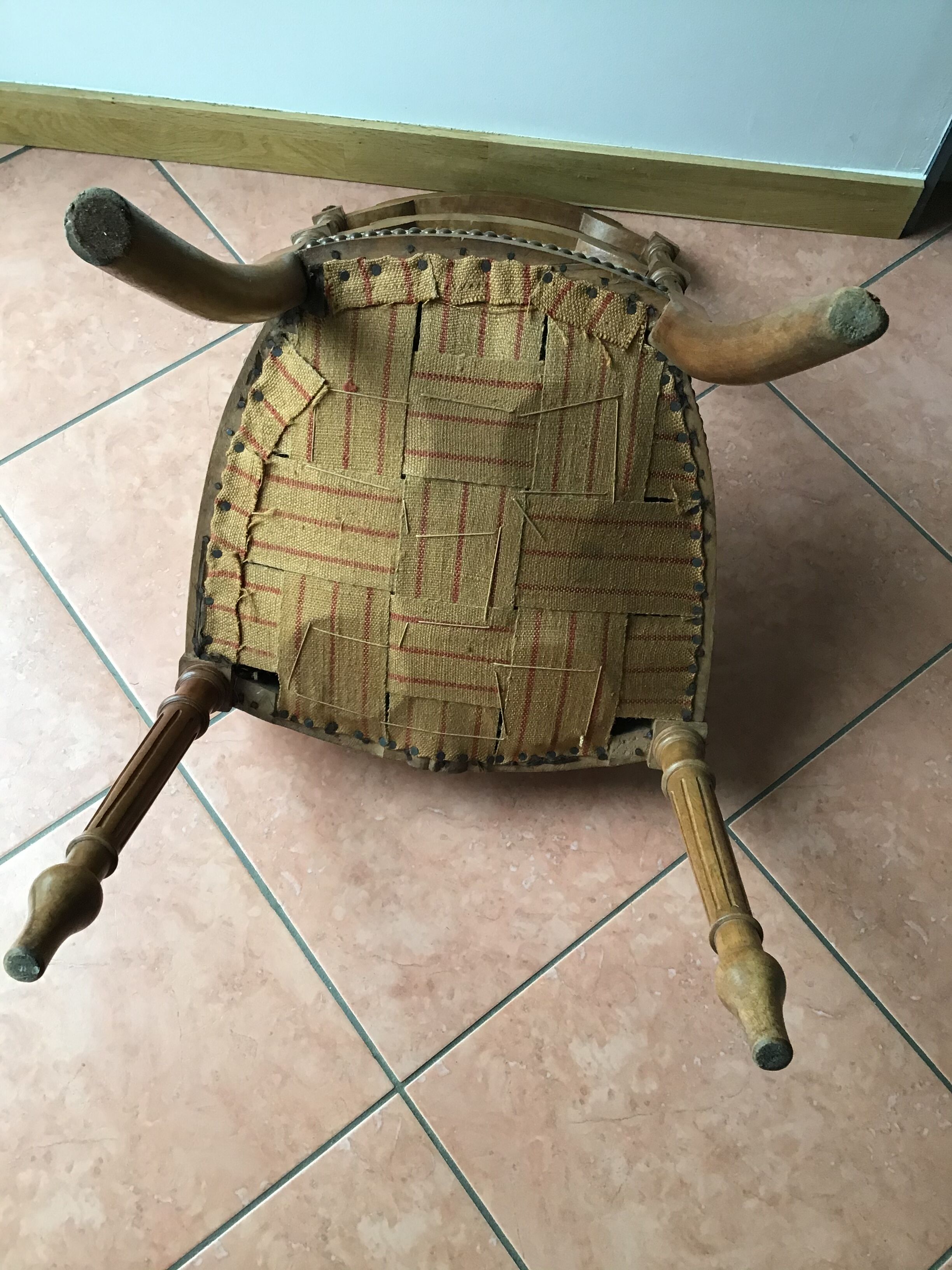 Carved wood-lined chair