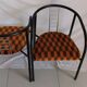 Duo de fauteuils vintage métal et velours