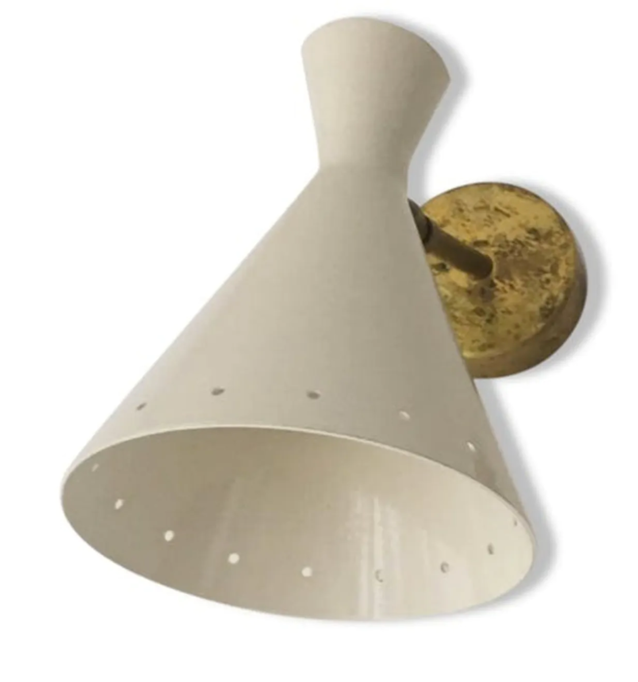 Apply in the style of Italian creations of the 50s