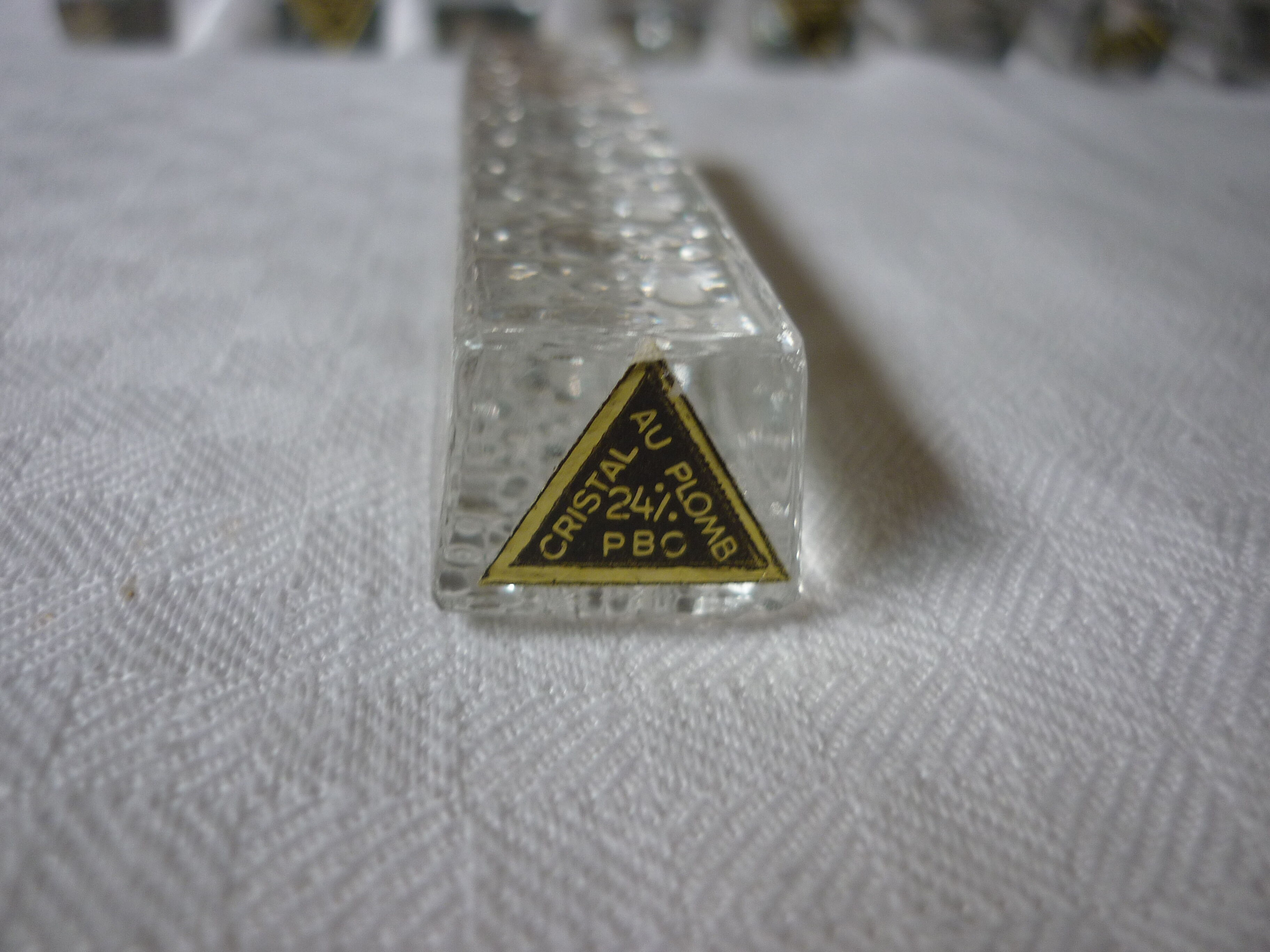 12 wears crystal knives