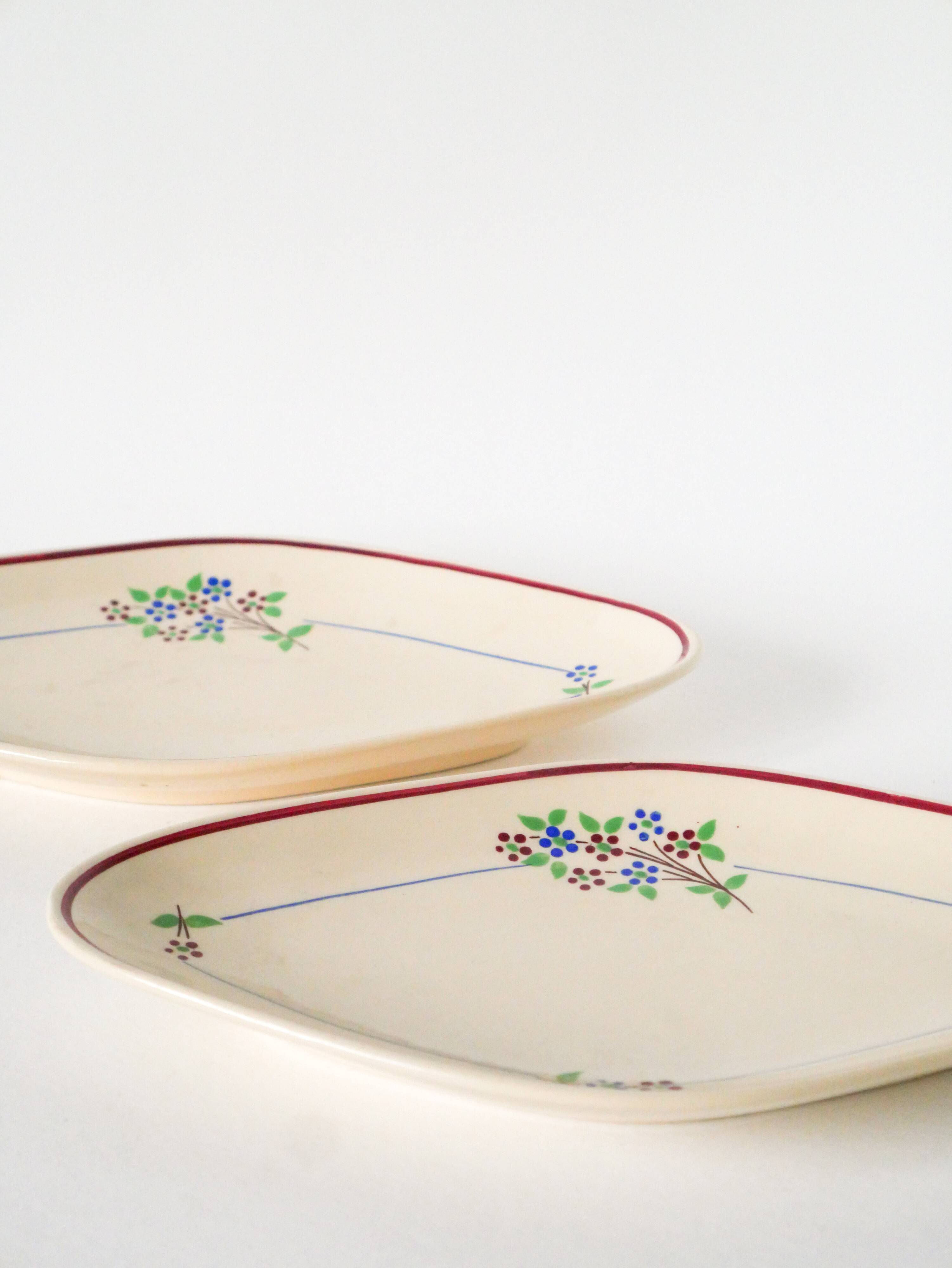 Pair of serving dishes Moulin des Loups, Model "Isabelle", 1950
