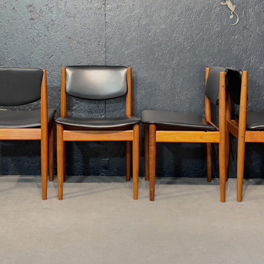 Set of 4 chairs France & Son model 197