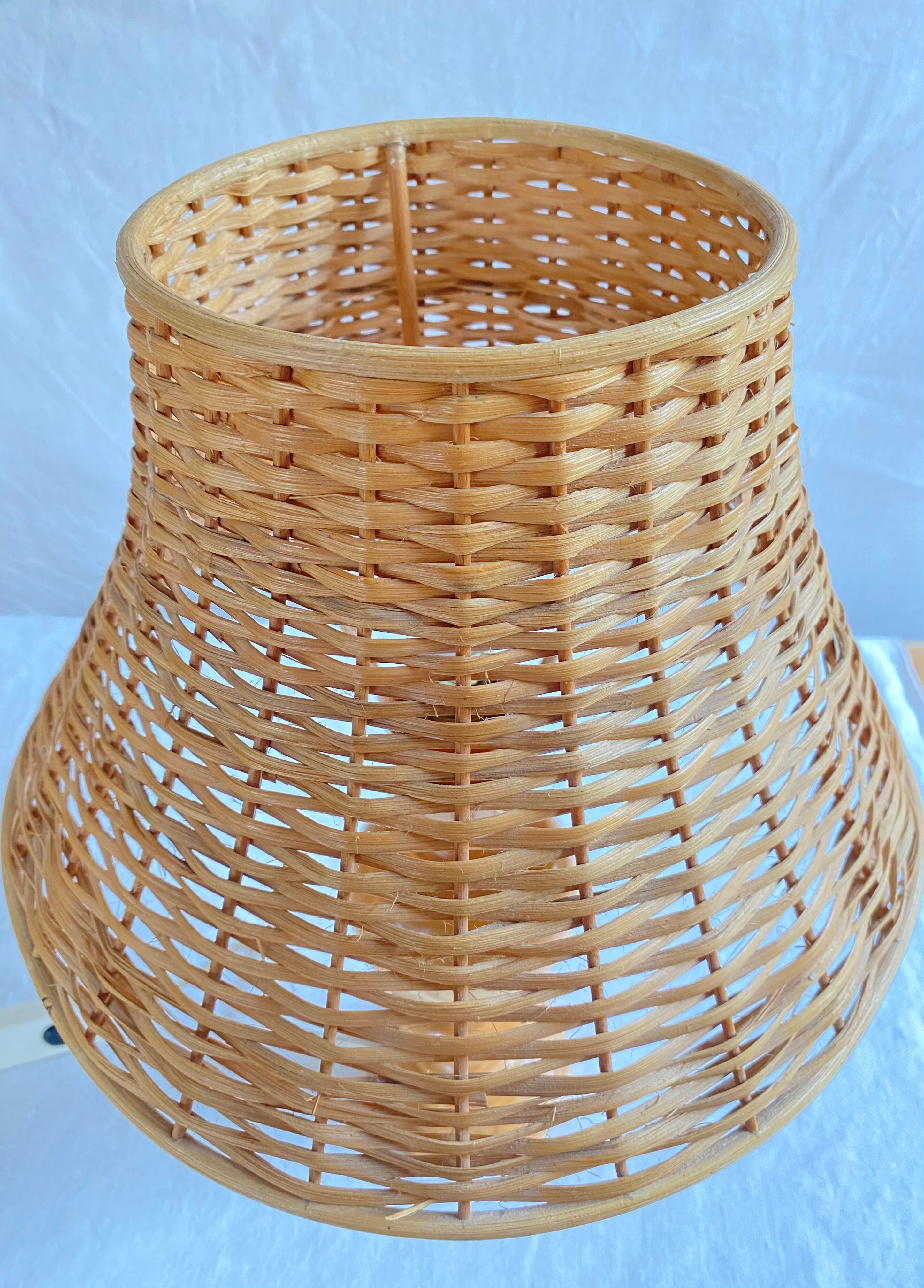 Wooden foot lamp rattan lampshade
