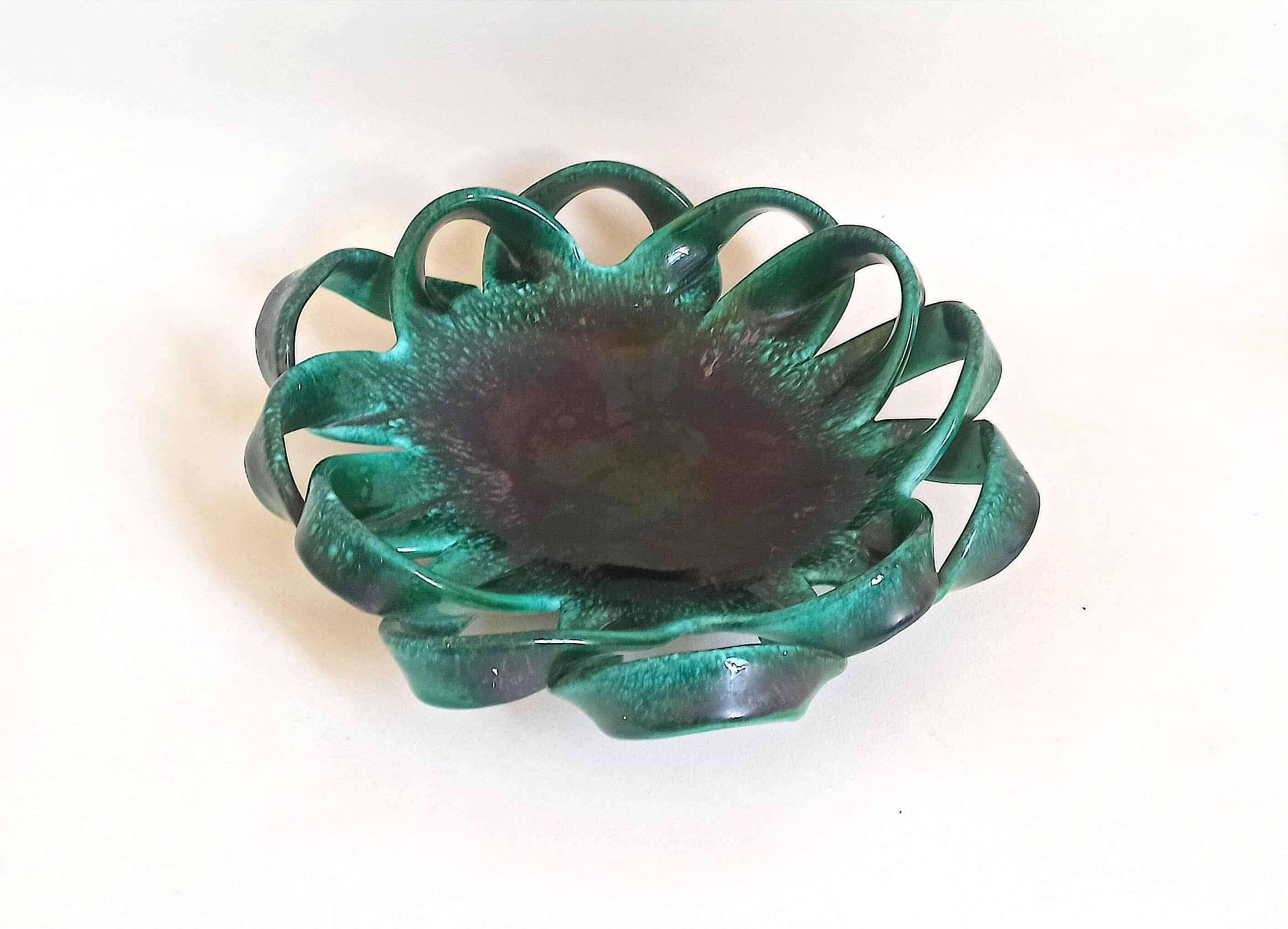 Fruit bowl or woven ceramic pocket tray signed Ceramid 1960s Diameter 32.3 m