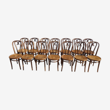 Set de 14 chaises bistrot