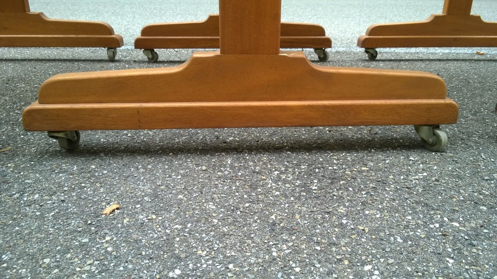 Lot of trade year 60 displays