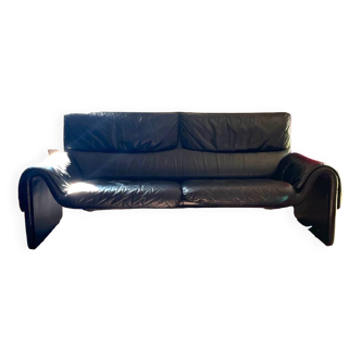 Black leather 2-seater sofa