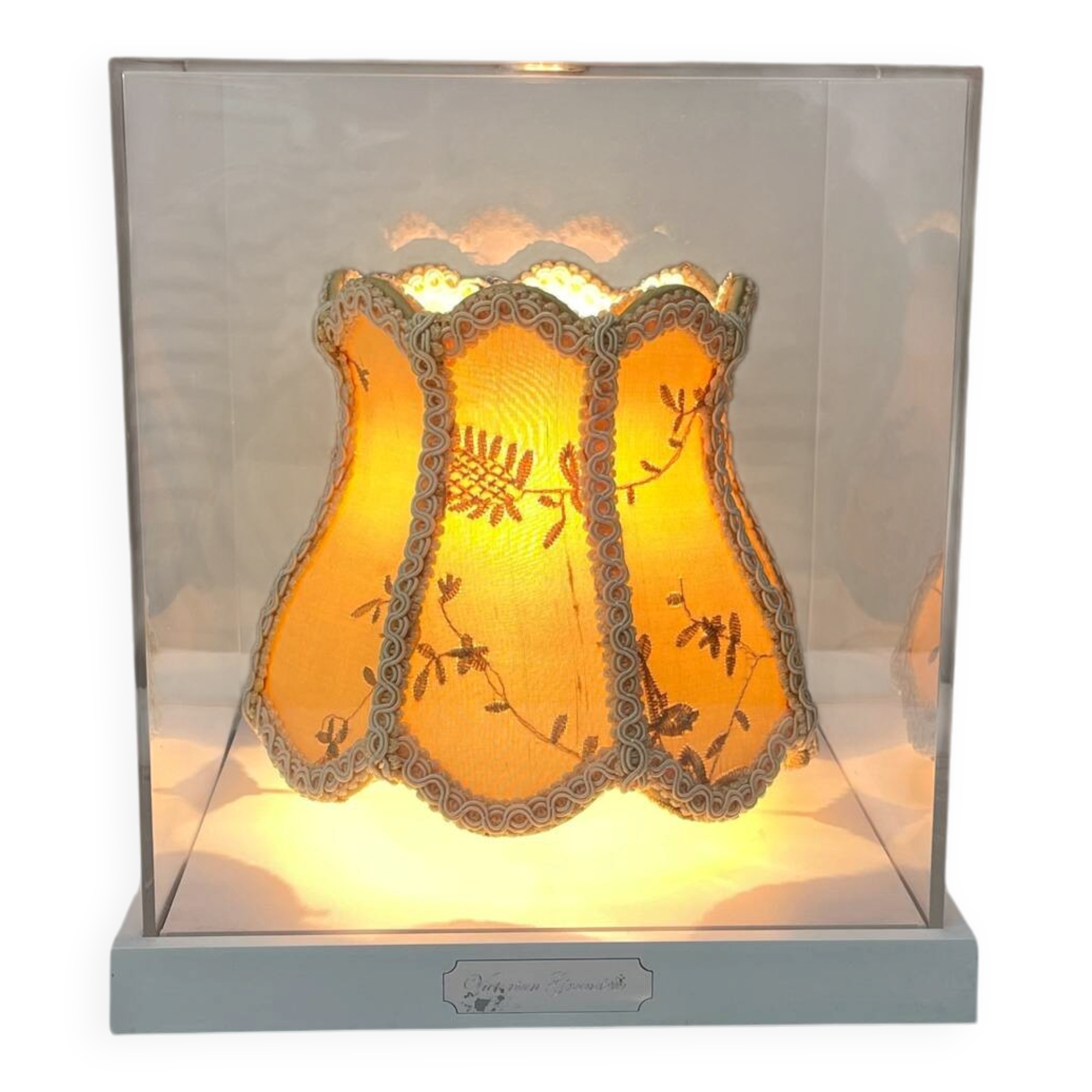 Flos Miniteca lamp – design by Ron Gilad – cube in plexiglass