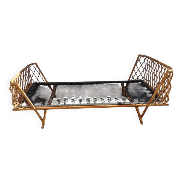 Lit en rotin vintage décoration scandinave daybed