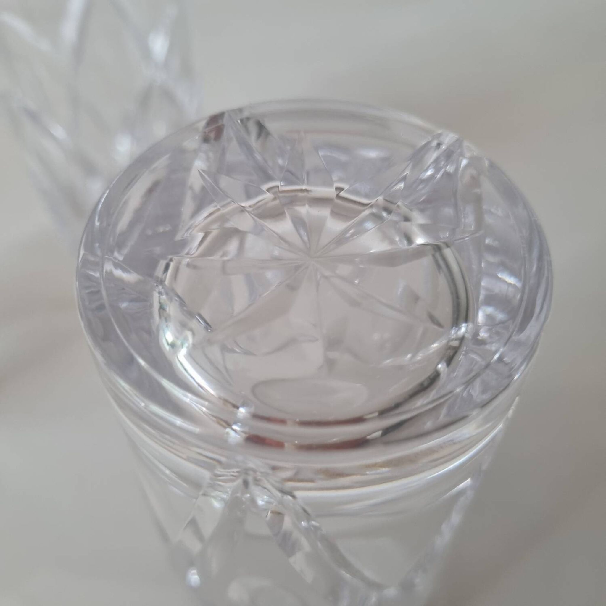 3 high-quality crystal tumblers