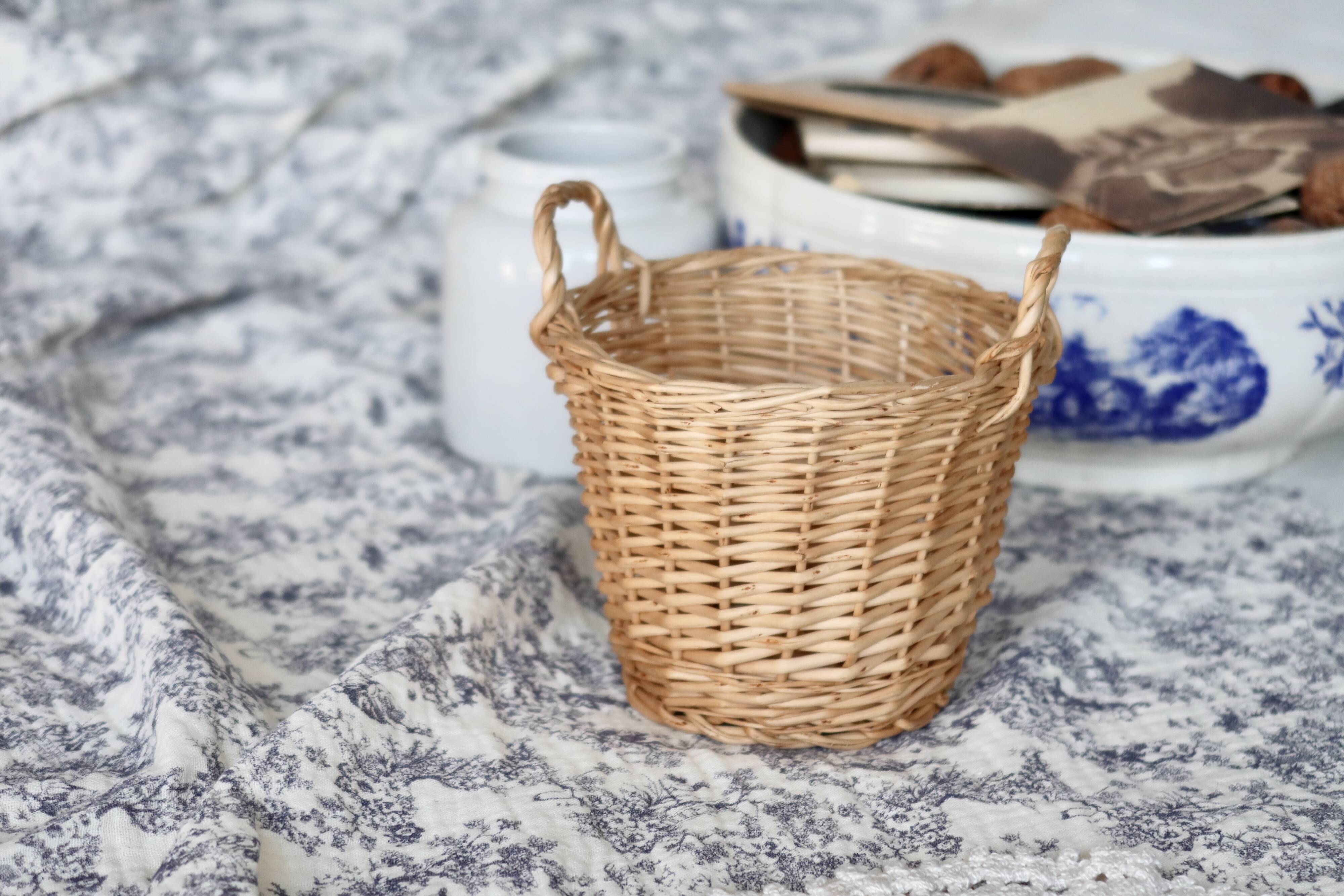 Small vintage wicker mini basket
